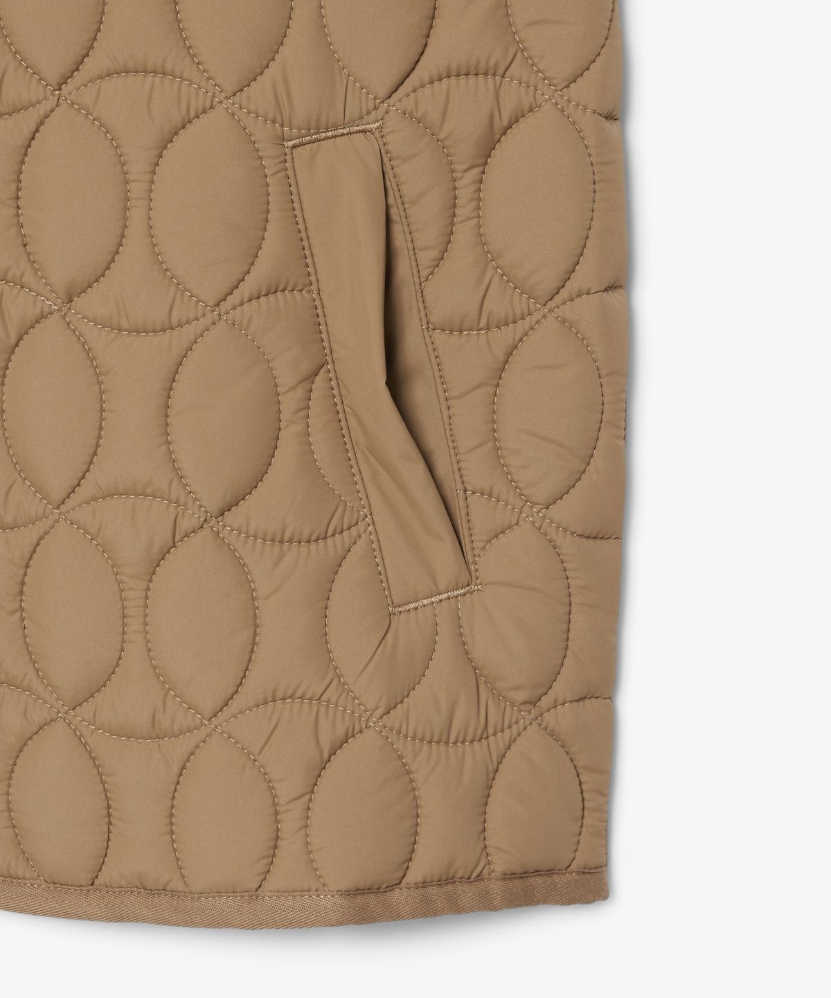 라코스테(LACOSTE) 여성 카라 경량 패딩 조끼 BF8450-56N SIX