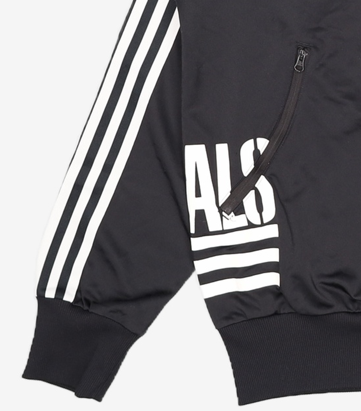아디다스(ADIDAS) 트레이닝 재킷 105