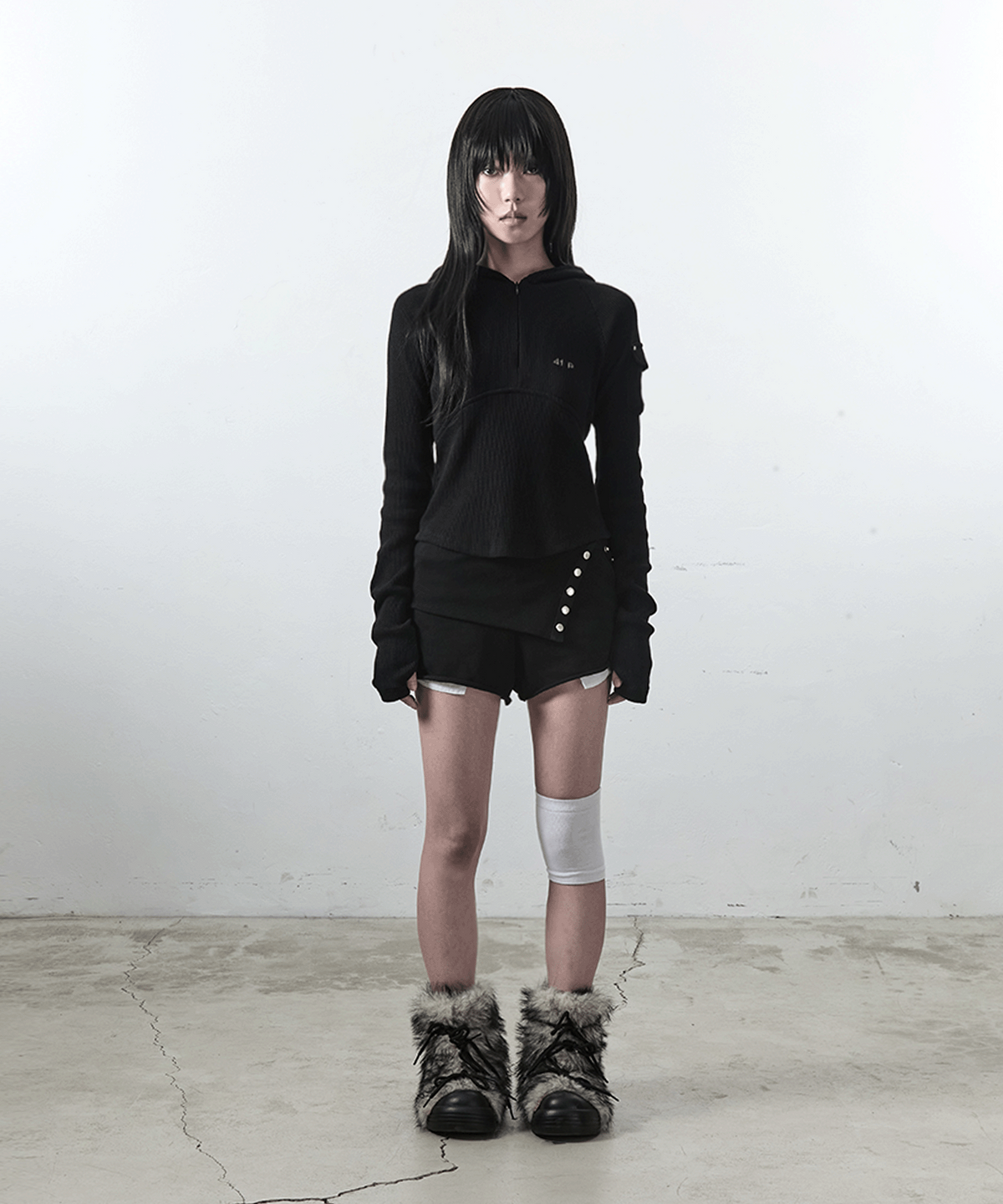 사일프레이(41PRAY) Folded Snap Shorts / Black