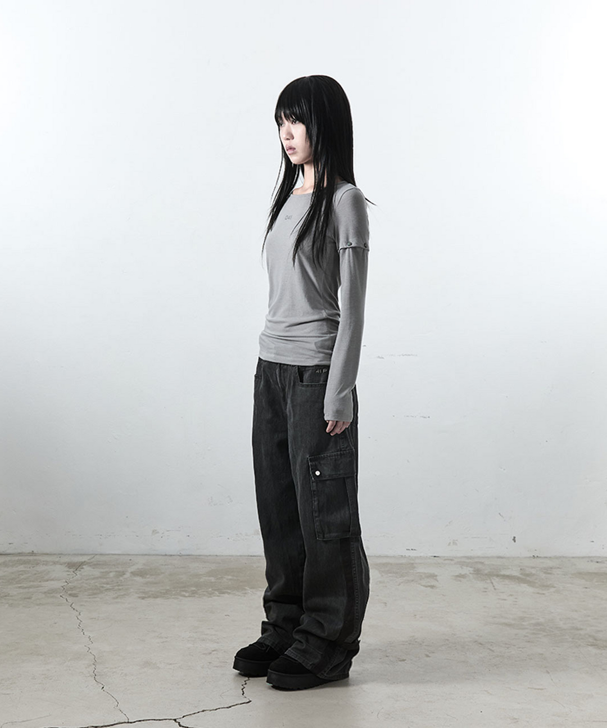 사일프레이(41PRAY) Snap Detail Cargo Pants / Black