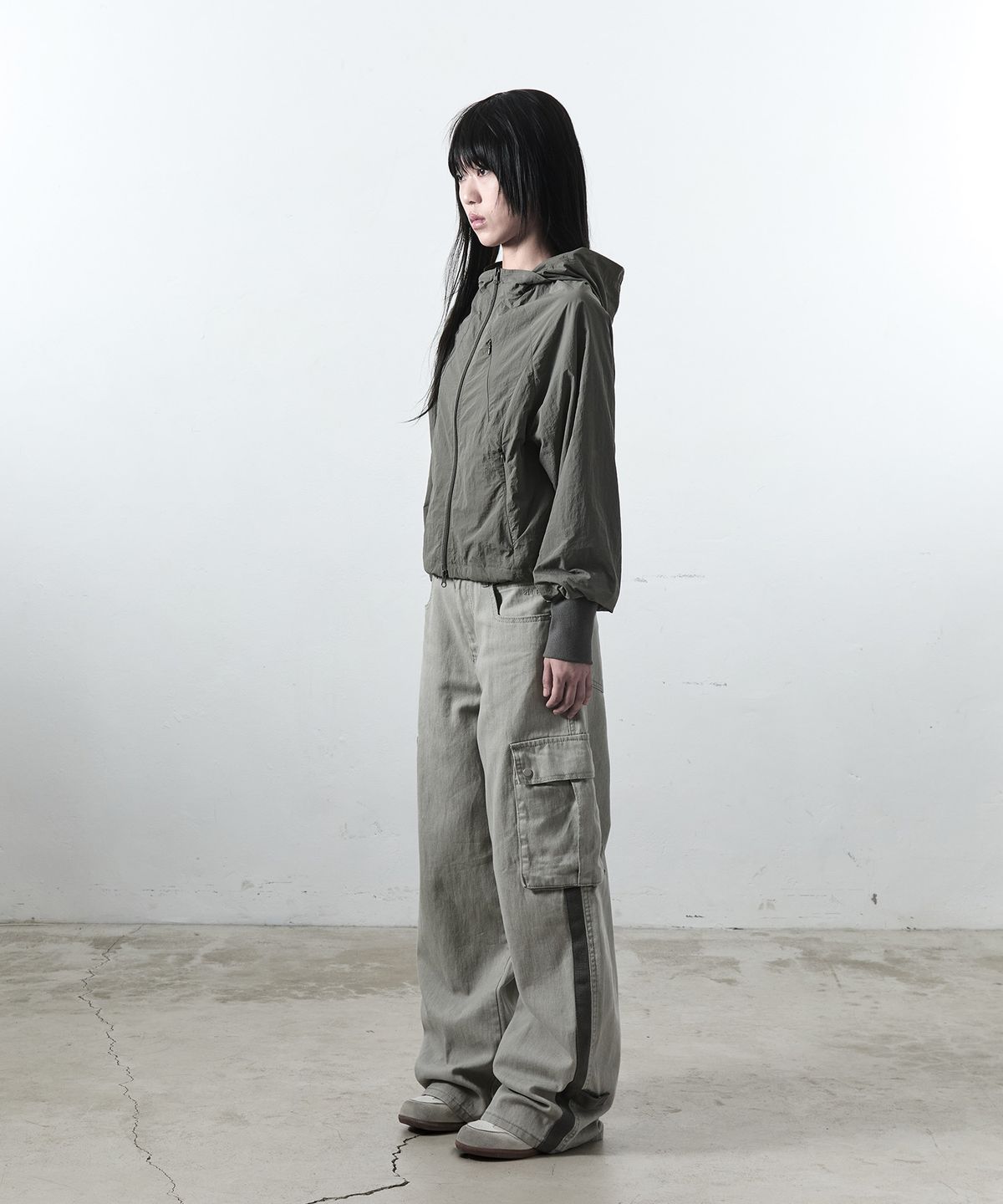 사일프레이(41PRAY) Snap Detail Cargo Pants / Light Grey
