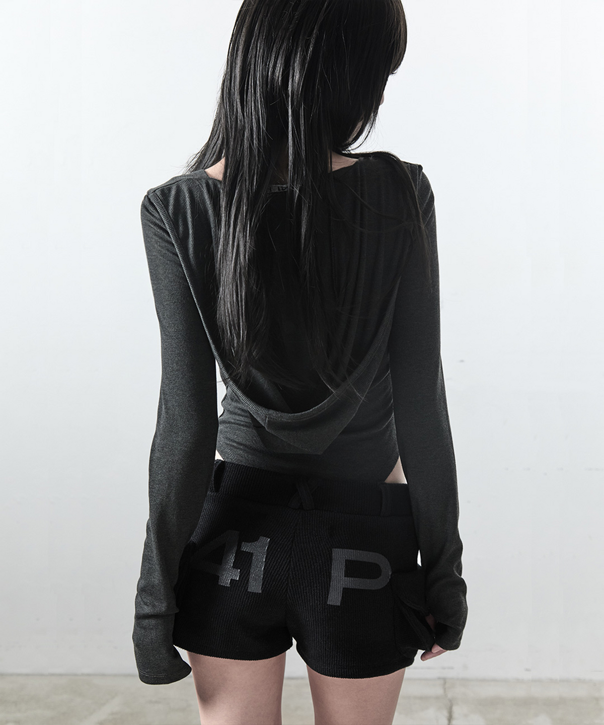 사일프레이(41PRAY) 41 Flap Hoodie Bodysuit / Charcoal