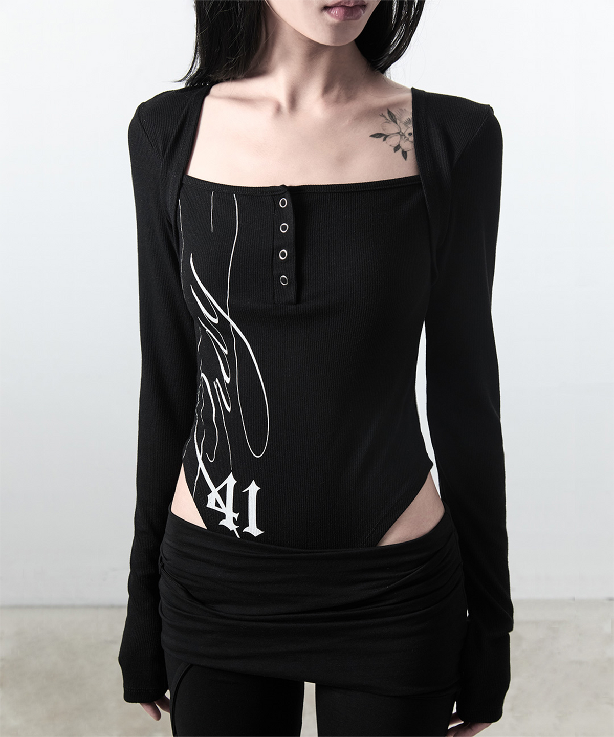 사일프레이(41PRAY) 41 Flap Hoodie Bodysuit / Black
