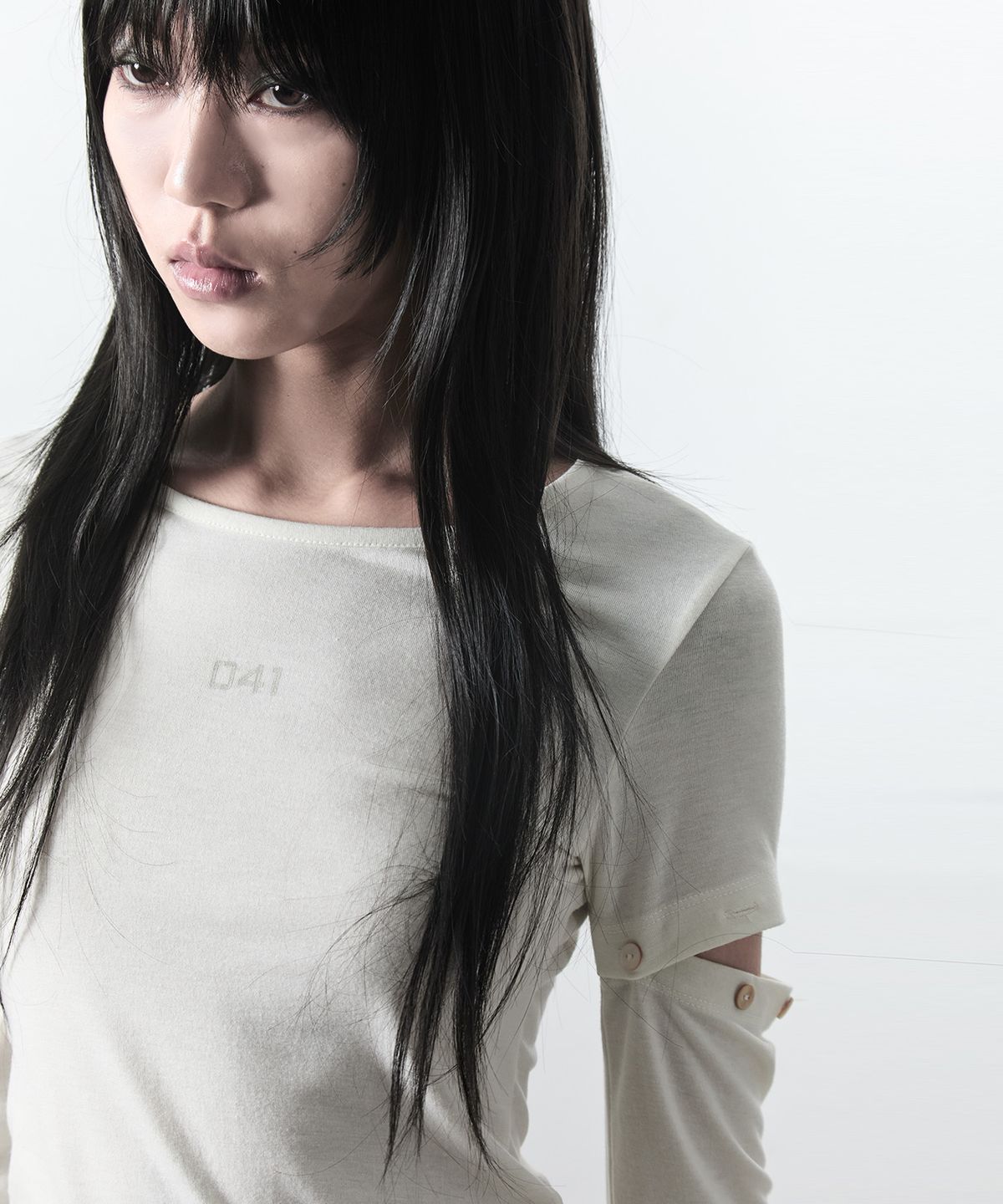 사일프레이(41PRAY) Button Cutout Sleeve Top / Ivory