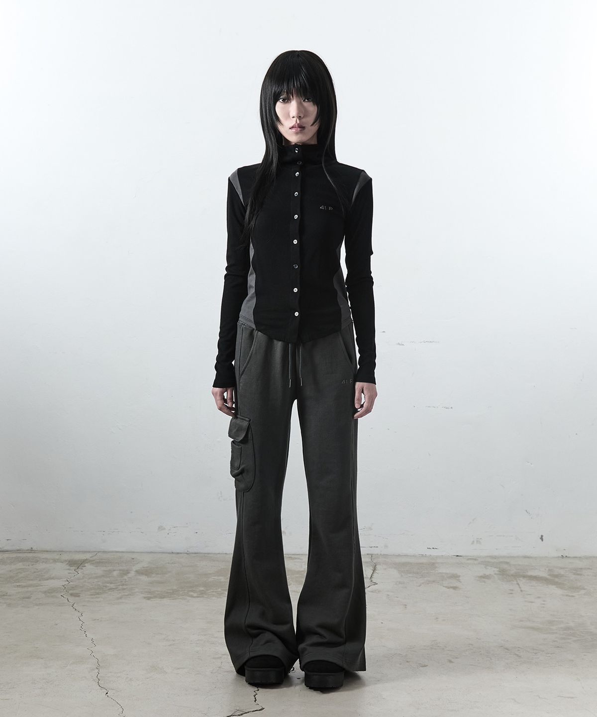 사일프레이(41PRAY) High Neck Panel Cardigan / Black