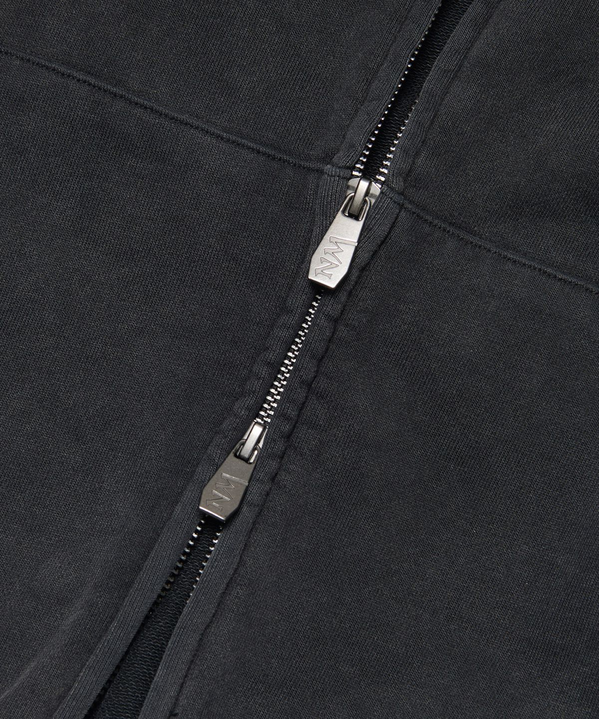 노매뉴얼(NOMANUAL) D.P HOODED ZIP-UP - WASHED BLACK