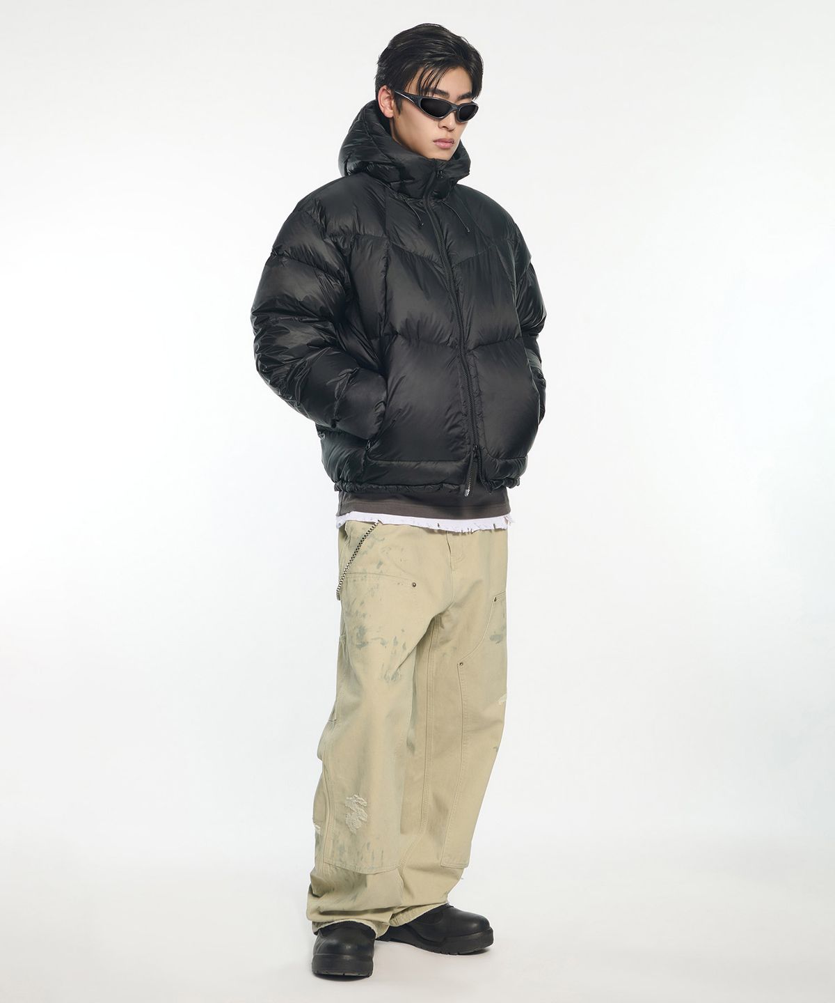 노매뉴얼(NOMANUAL) SLANT CROP HOODED DUCK DOWN - BLACK