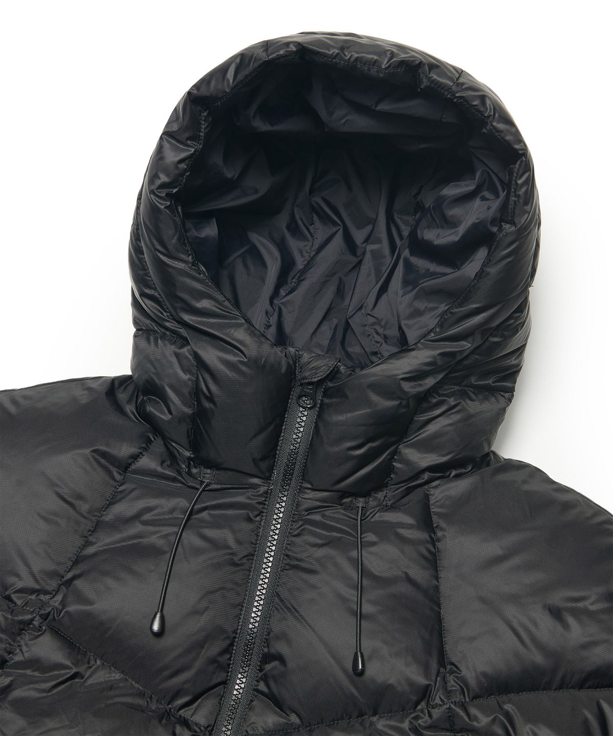 노매뉴얼(NOMANUAL) SLANT CROP HOODED DUCK DOWN - BLACK