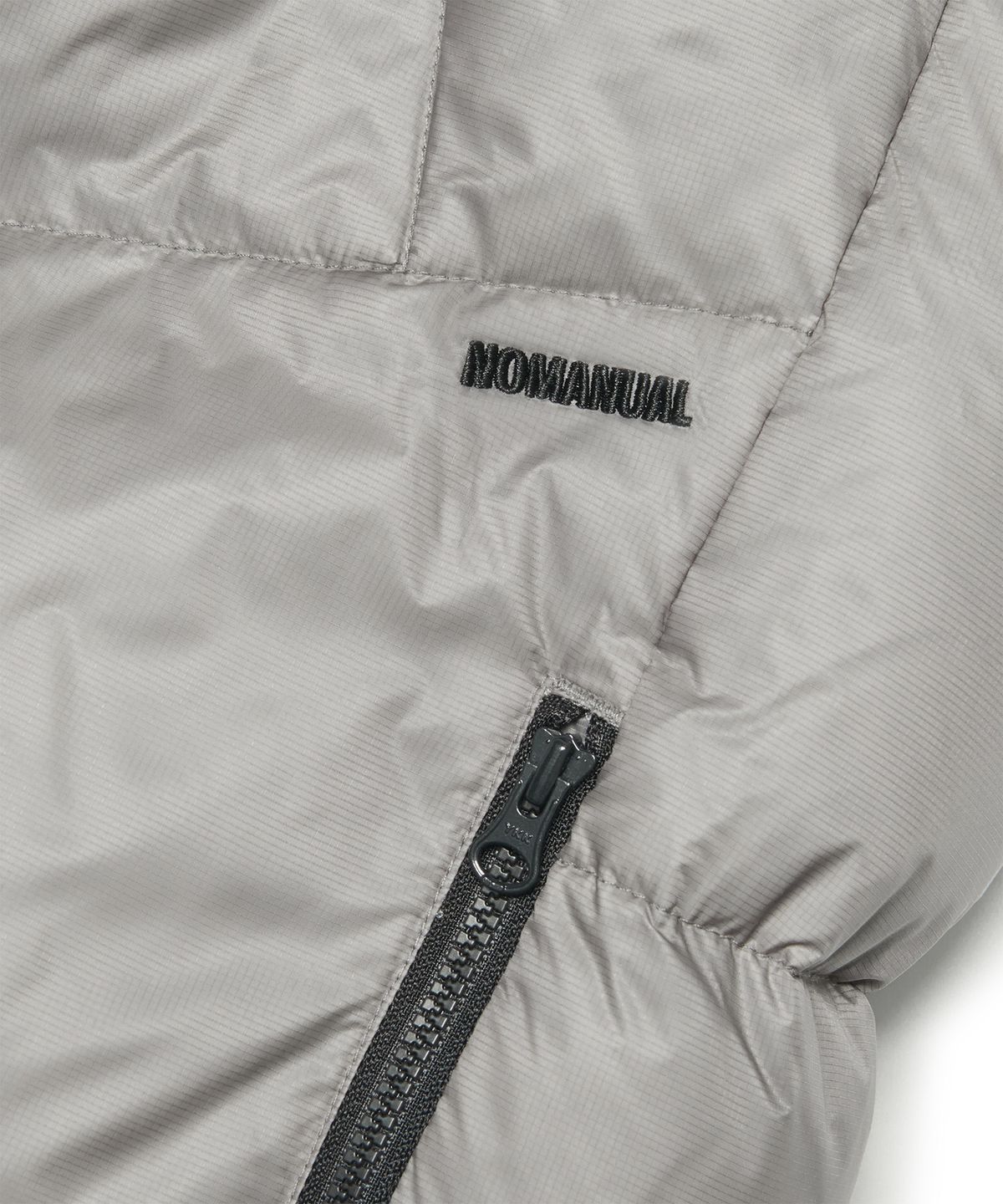노매뉴얼(NOMANUAL) SLANT CROP HOODED DUCK DOWN - CHARCOAL