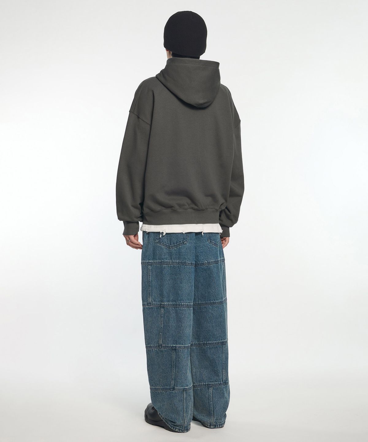 노매뉴얼(NOMANUAL) G.T HOODED ZIP-UP - CHARCOAL