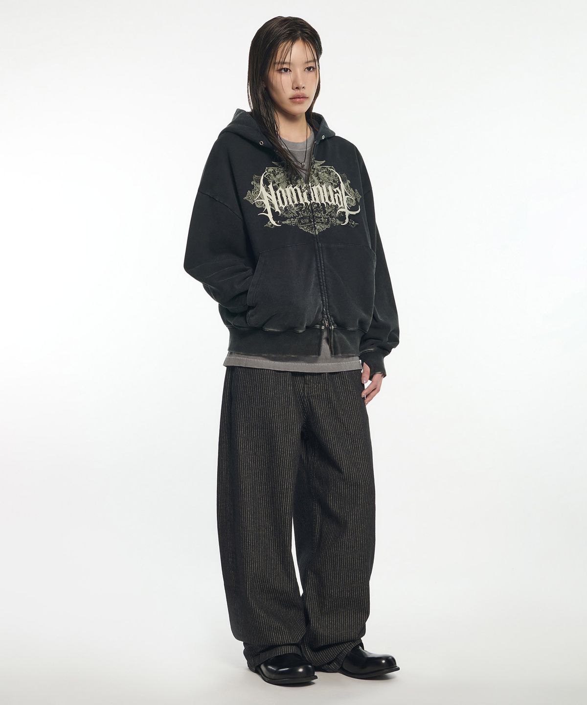 노매뉴얼(NOMANUAL) DARK CREST HOODED ZIP-UP - WASHED BLACK