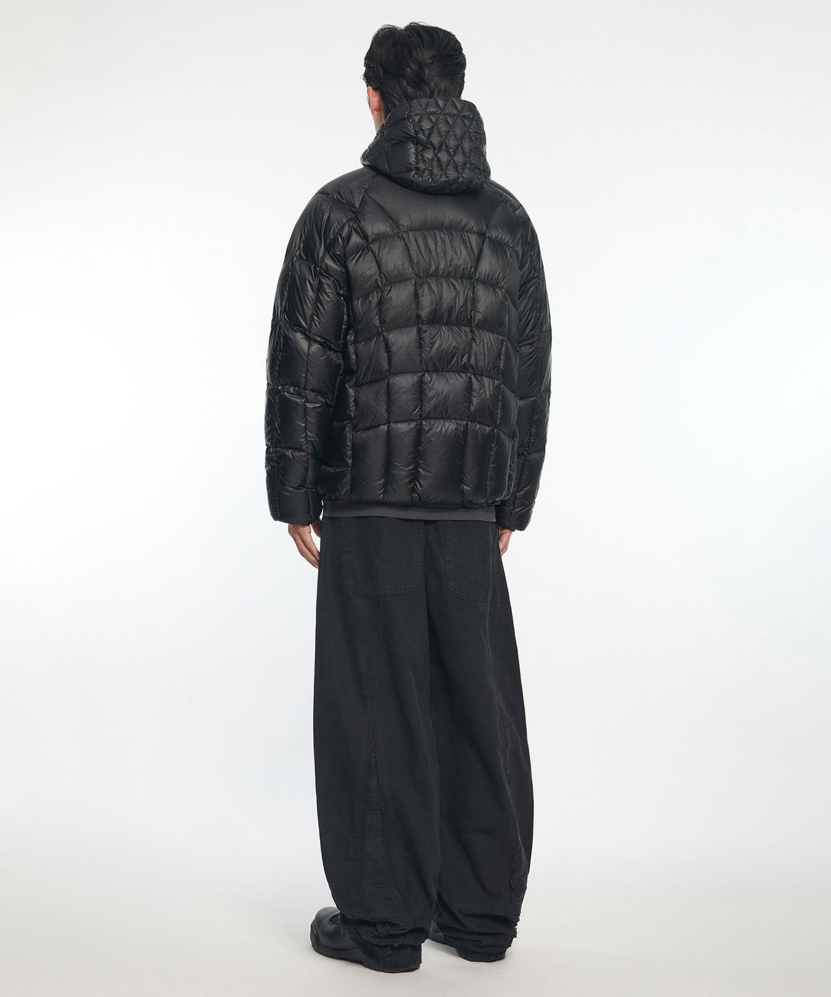 노매뉴얼(NOMANUAL) TABULA SHEER DUCK DOWN - BLACK