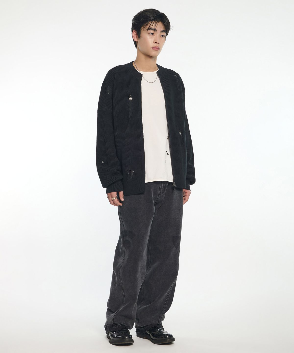 노매뉴얼(NOMANUAL) DESTROYED KNIT ZIP-UP - BLACK