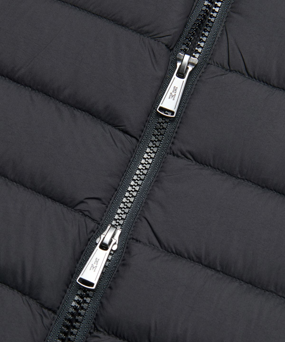 노매뉴얼(NOMANUAL) FUR HOODED LIGHT DUCK DOWN - BLACK