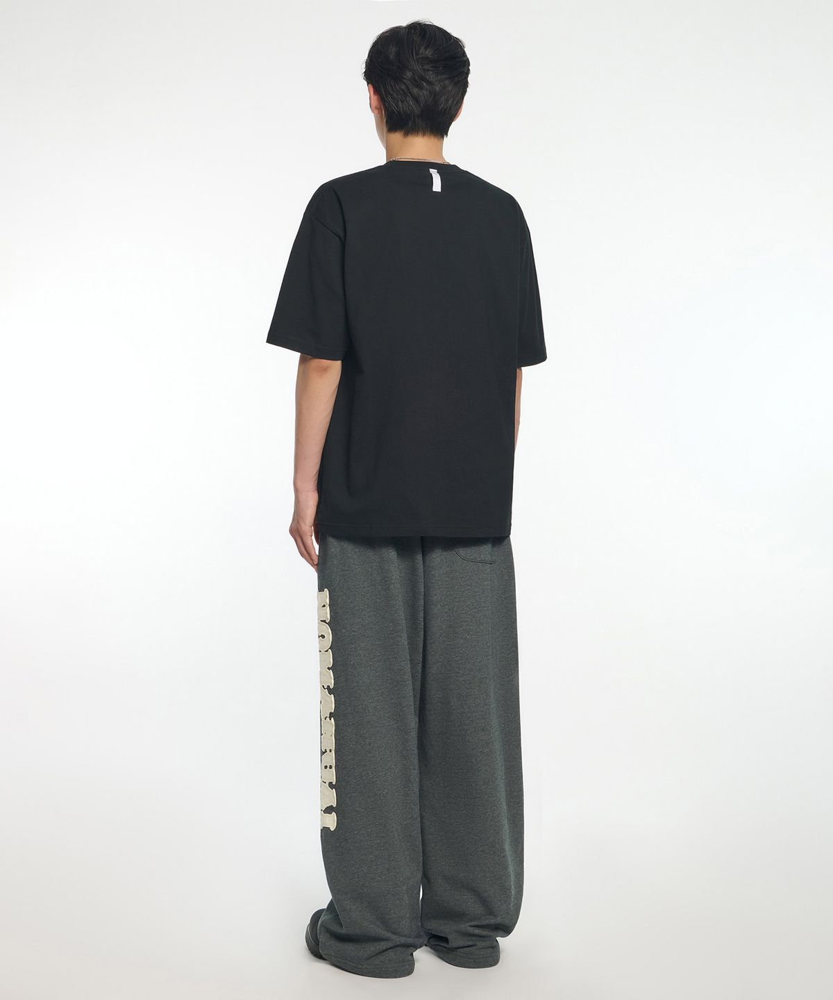 노매뉴얼(NOMANUAL) NIGHTMARE POSTER T-SHIRT - BLACK