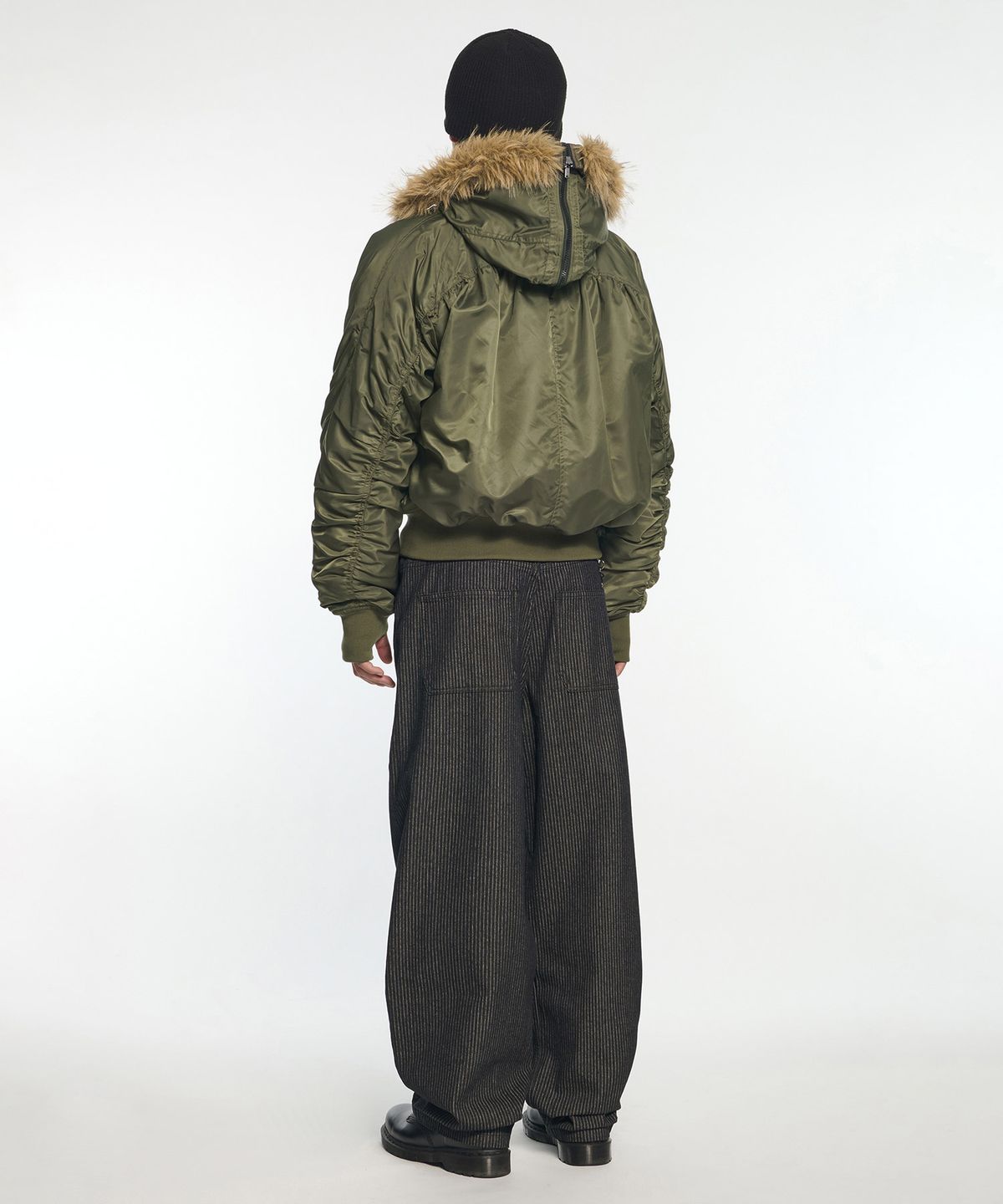 노매뉴얼(NOMANUAL) NM STRIPE CURVED DENIM PANTS - BLACK