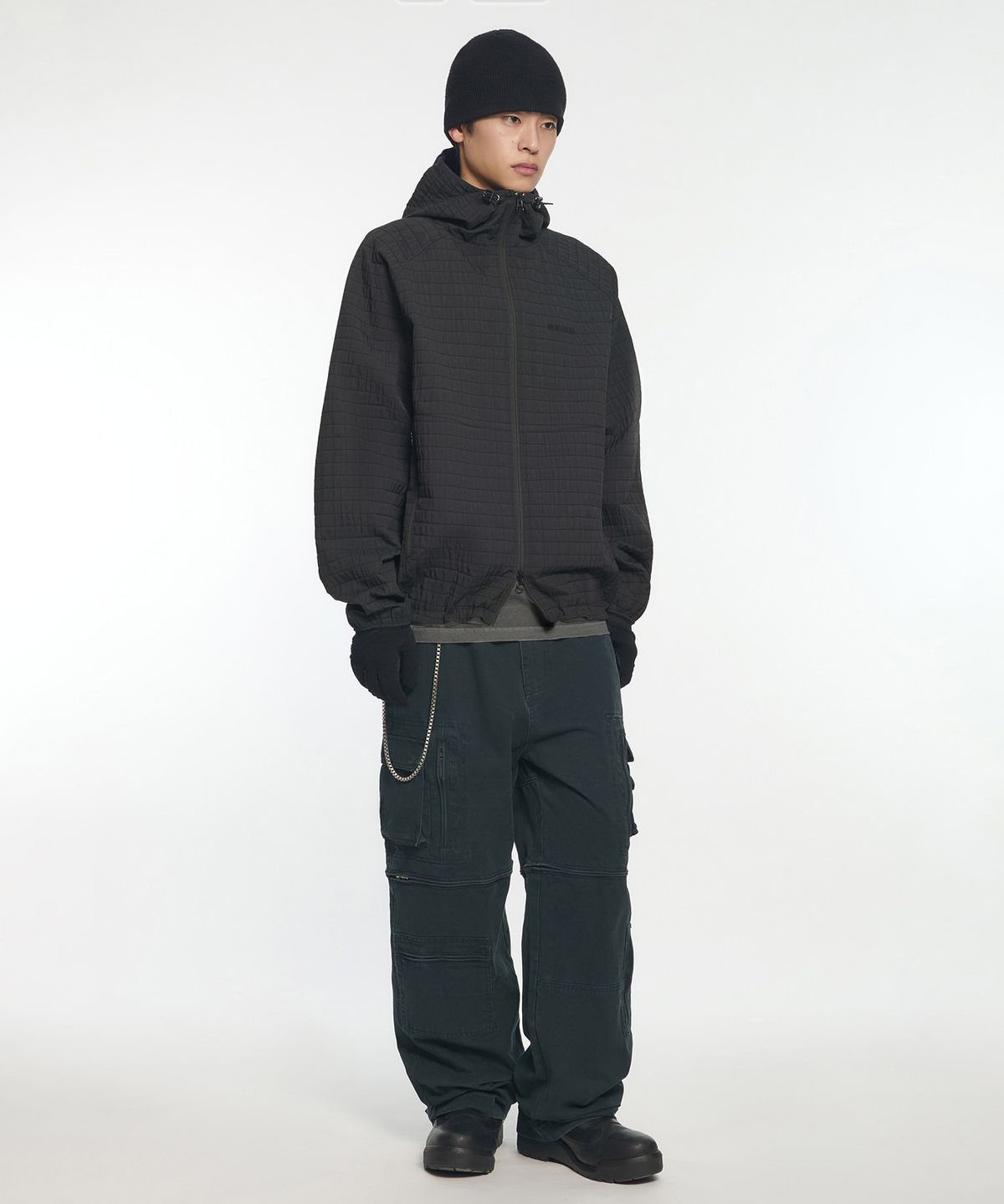 노매뉴얼(NOMANUAL) GRID WINDBREAKER - BLACK