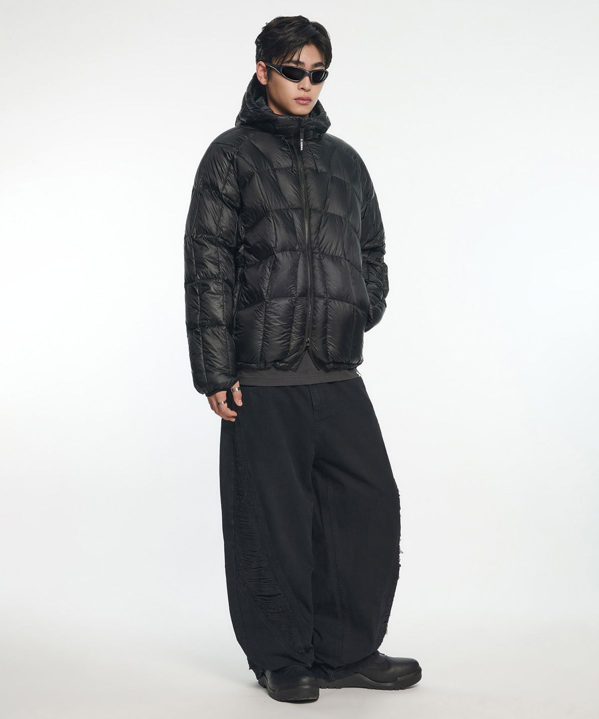 노매뉴얼(NOMANUAL) PANEL DESTROYED PANTS - BLACK