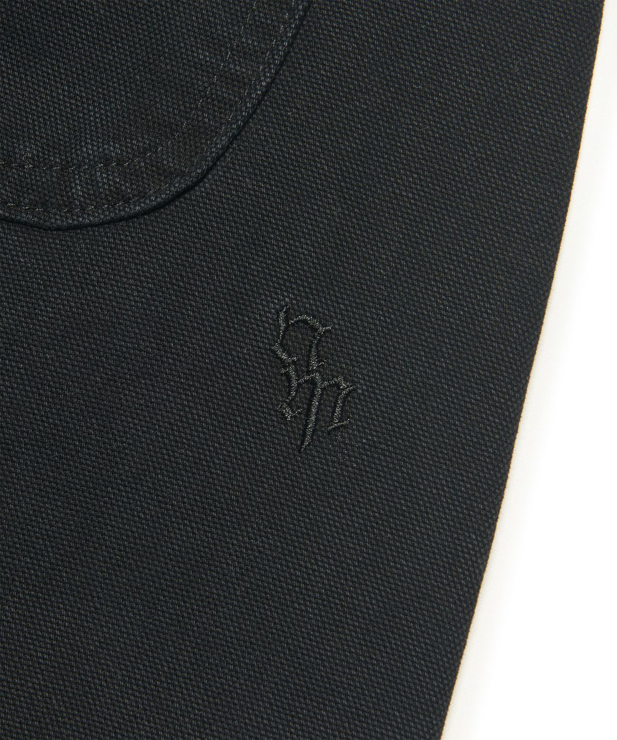 노매뉴얼(NOMANUAL) PANEL DESTROYED PANTS - BLACK