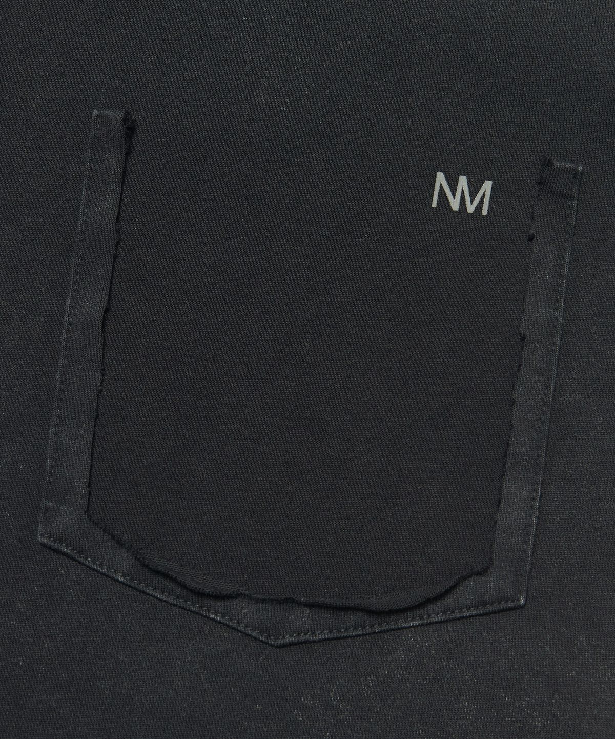노매뉴얼(NOMANUAL) DETACHED POCKET LONG SLEEVE TEE - WASHED BLACK