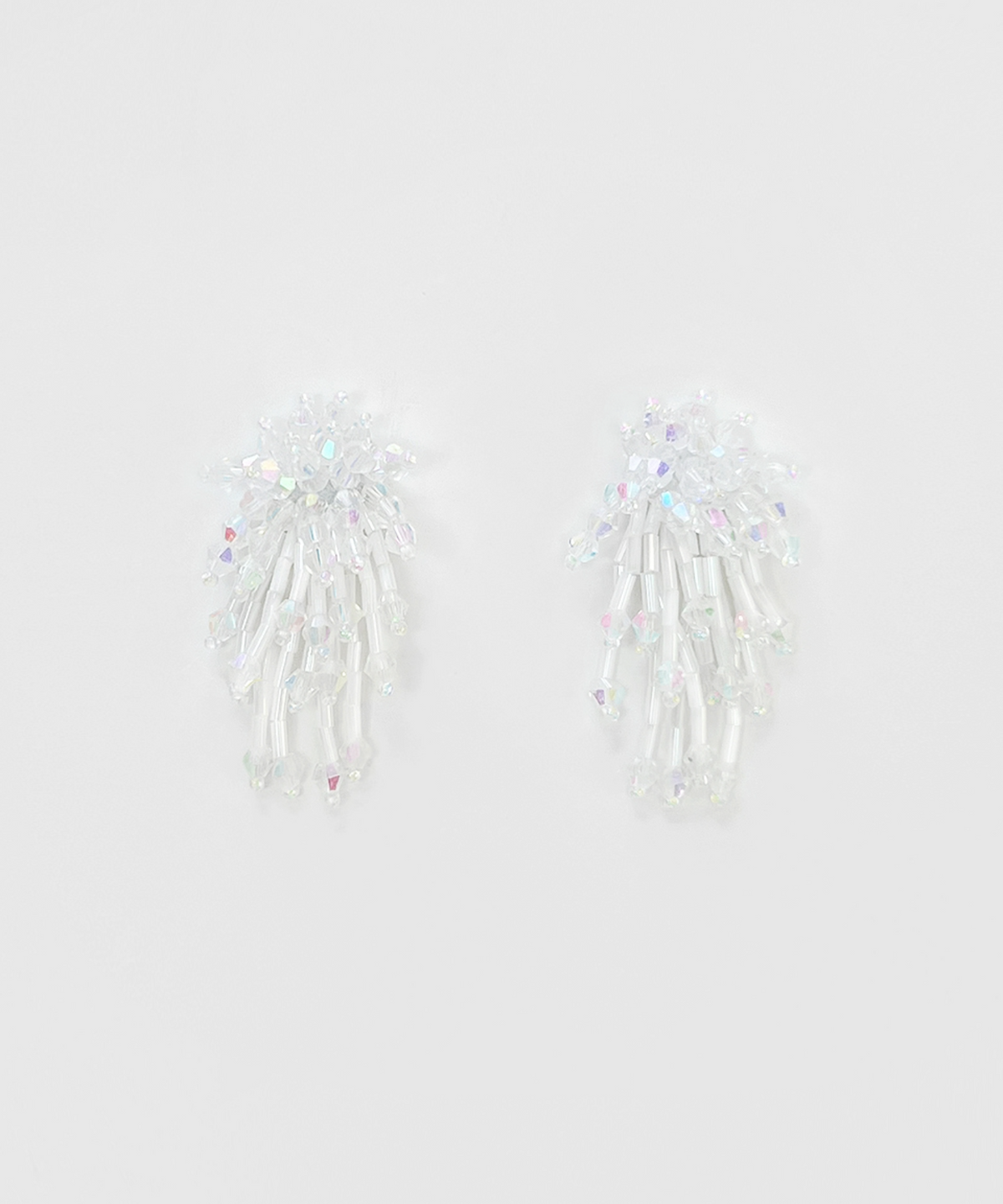 판타스틱 플래닛(FANTASTIC PLANET) white festival beads earrings