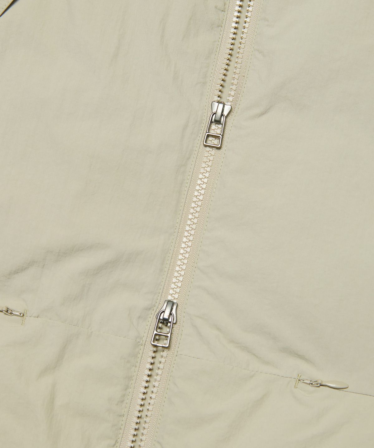 노매뉴얼(NOMANUAL) COLLARLESS PADDED VEST - LIGHT GRAY