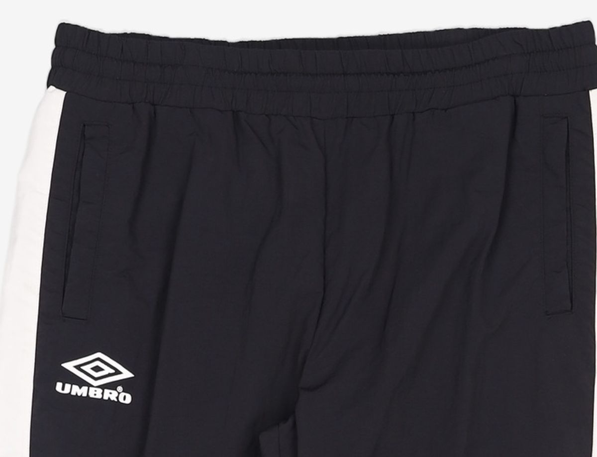 엄브로(UMBRO) 트레이닝 팬츠 90