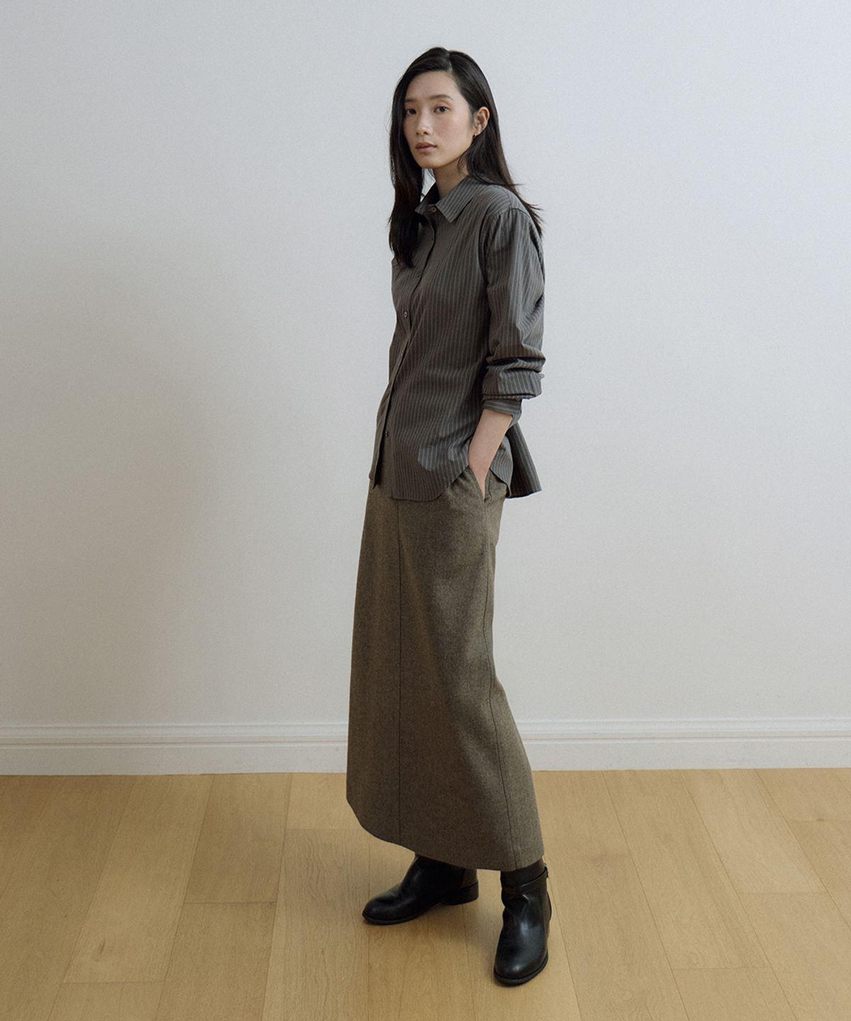 링서울(LINGSEOUL) wool twill H-line skirt-brown