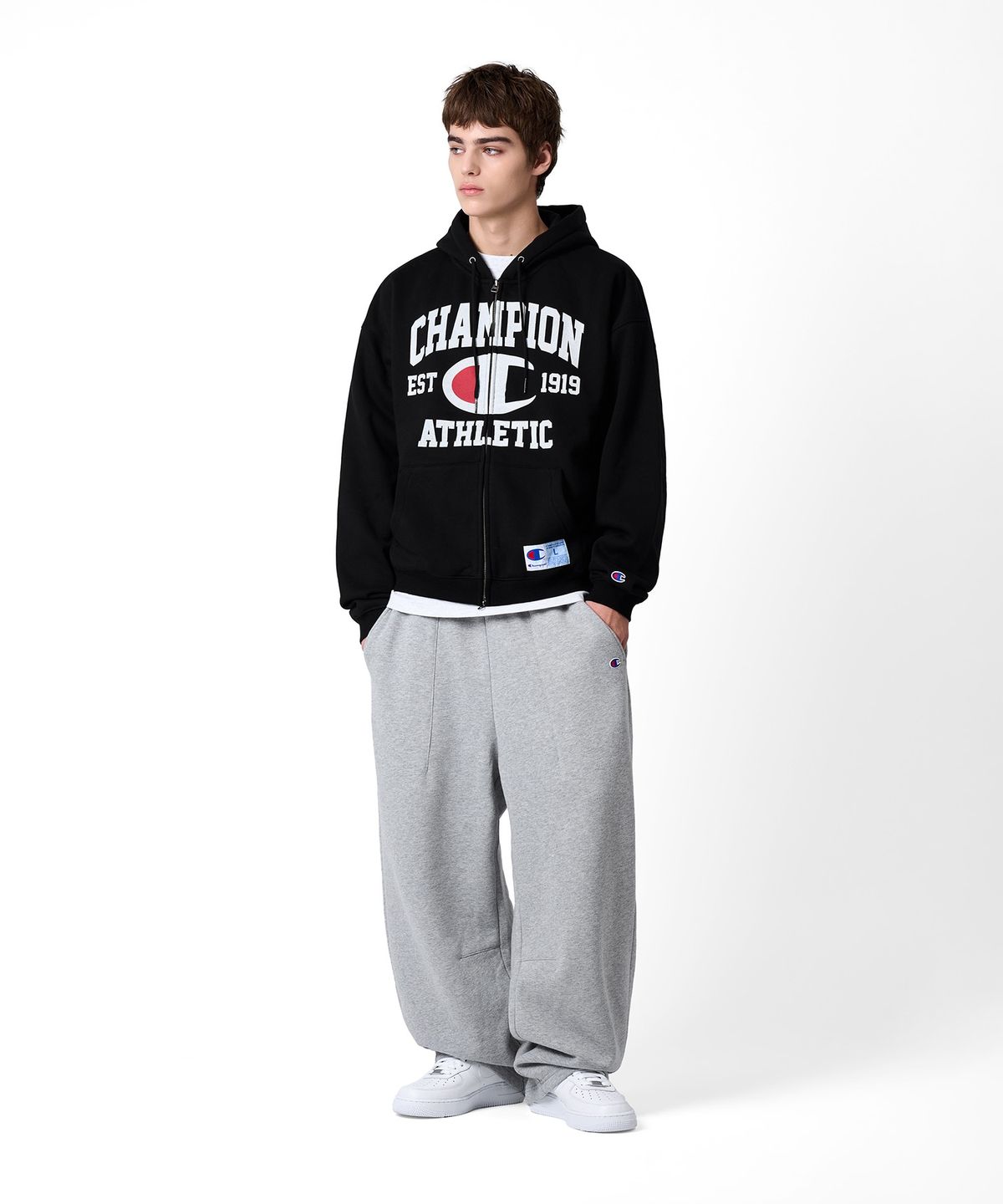 챔피온(CHAMPION) 로고 벌룬핏 기모 후드 집업 Black