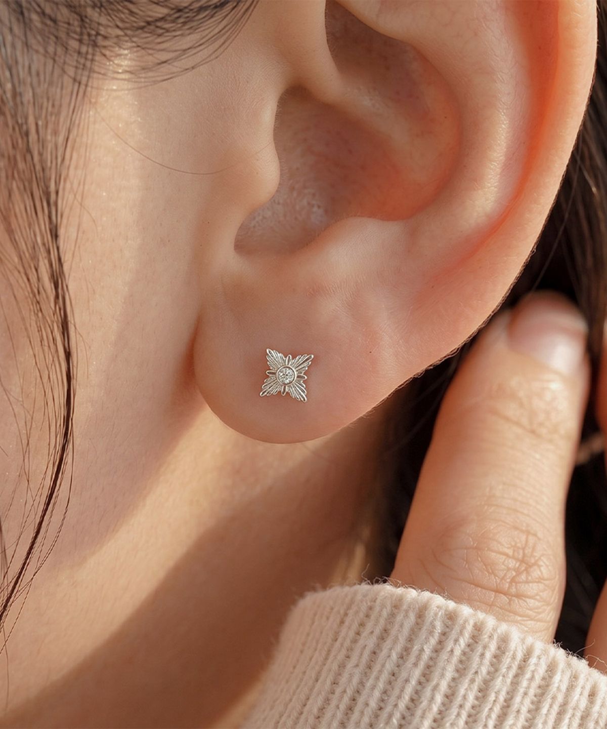 엘렌쥬얼리(HELENE JEWELRY) 실버 925 Silver 폴센 스타 은 귀걸이