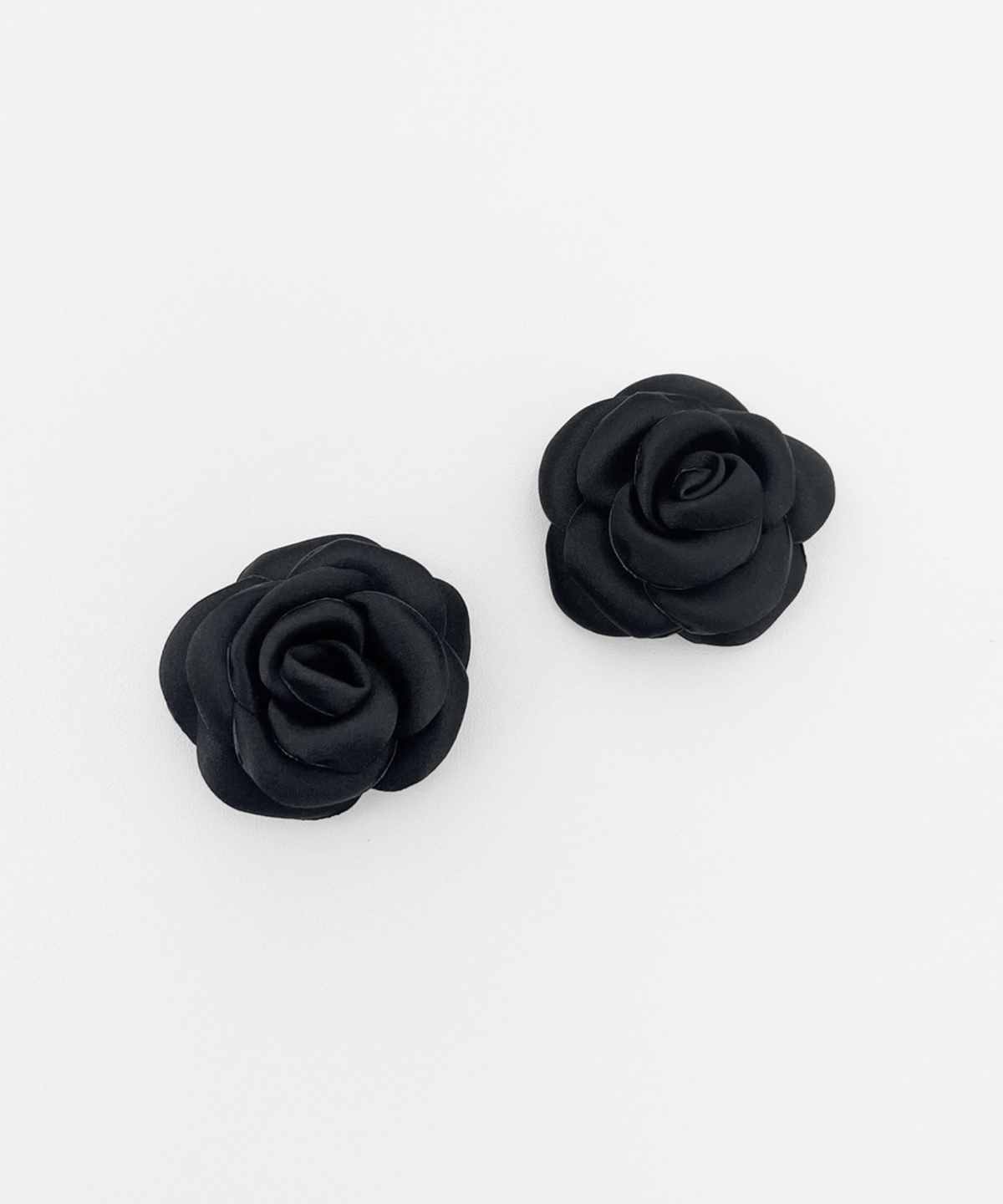 판타스틱 플래닛(FANTASTIC PLANET) [2SET] black camellia hair pin