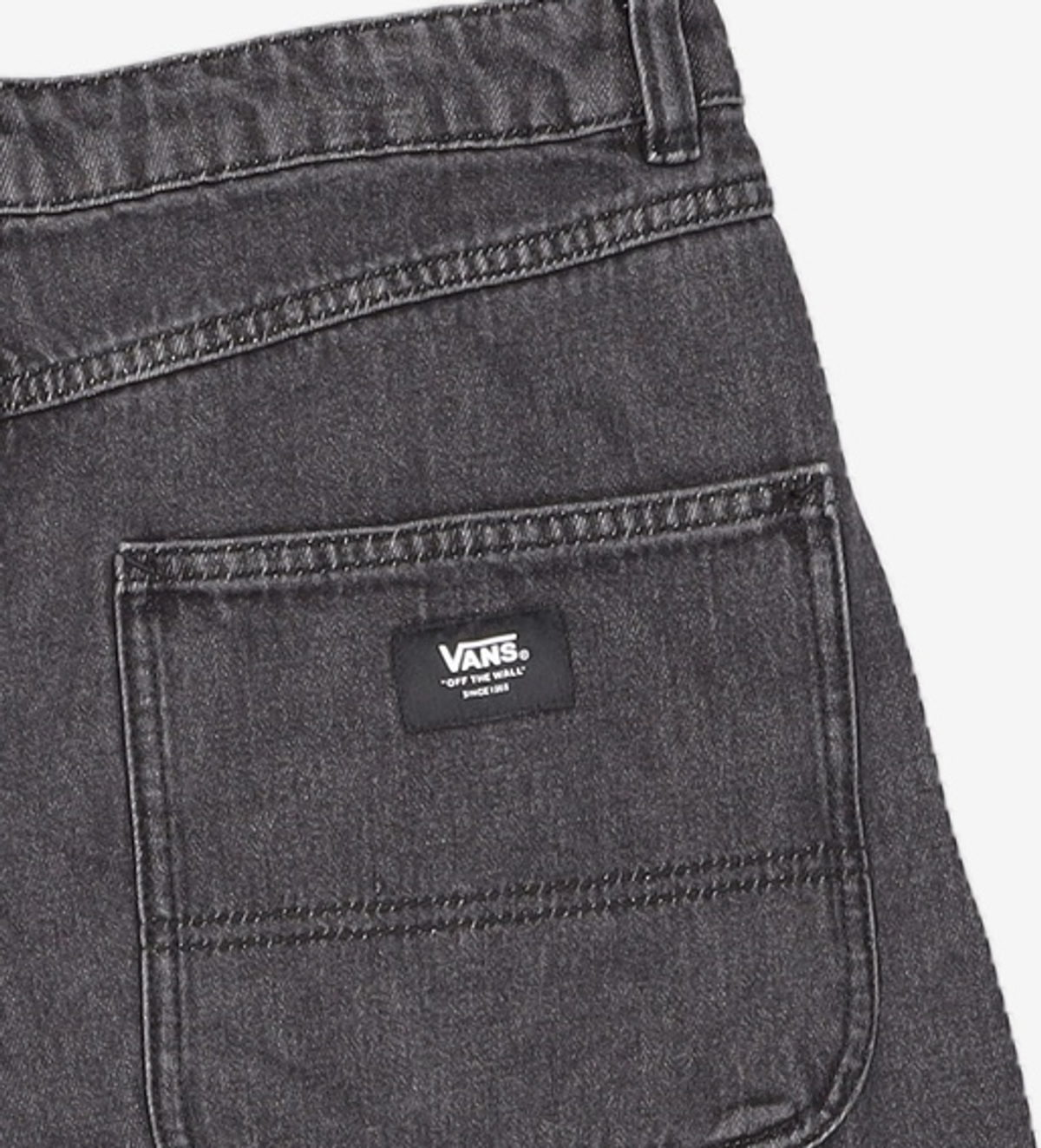반스(VANS) 배기 데님 쇼츠 - 워시드 블랙 데님 / VN000TMM6RS1 L