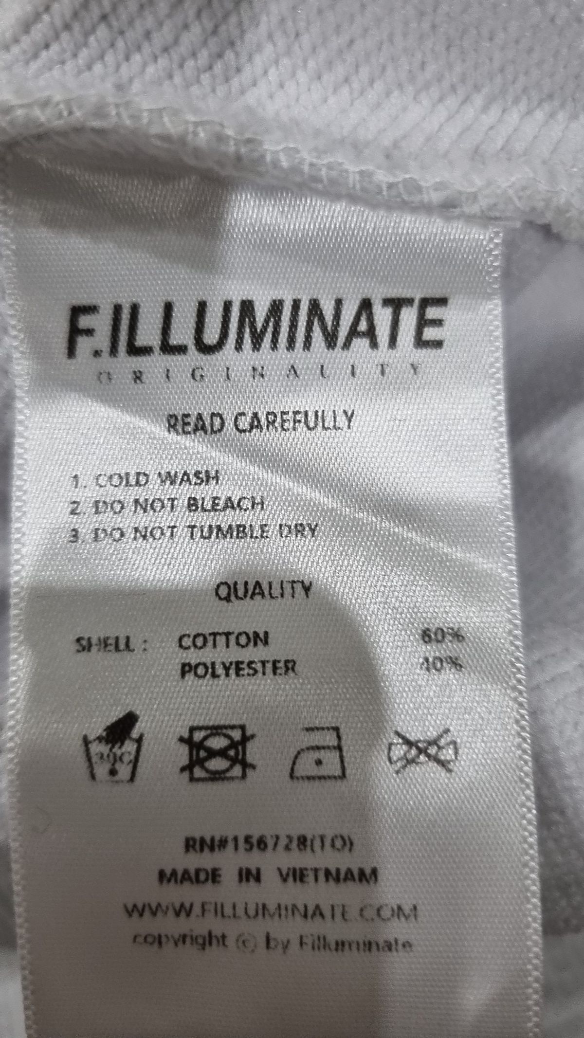 필루미네이트 블랙(FILLUMINATE BLACK) 후드 티셔츠 S