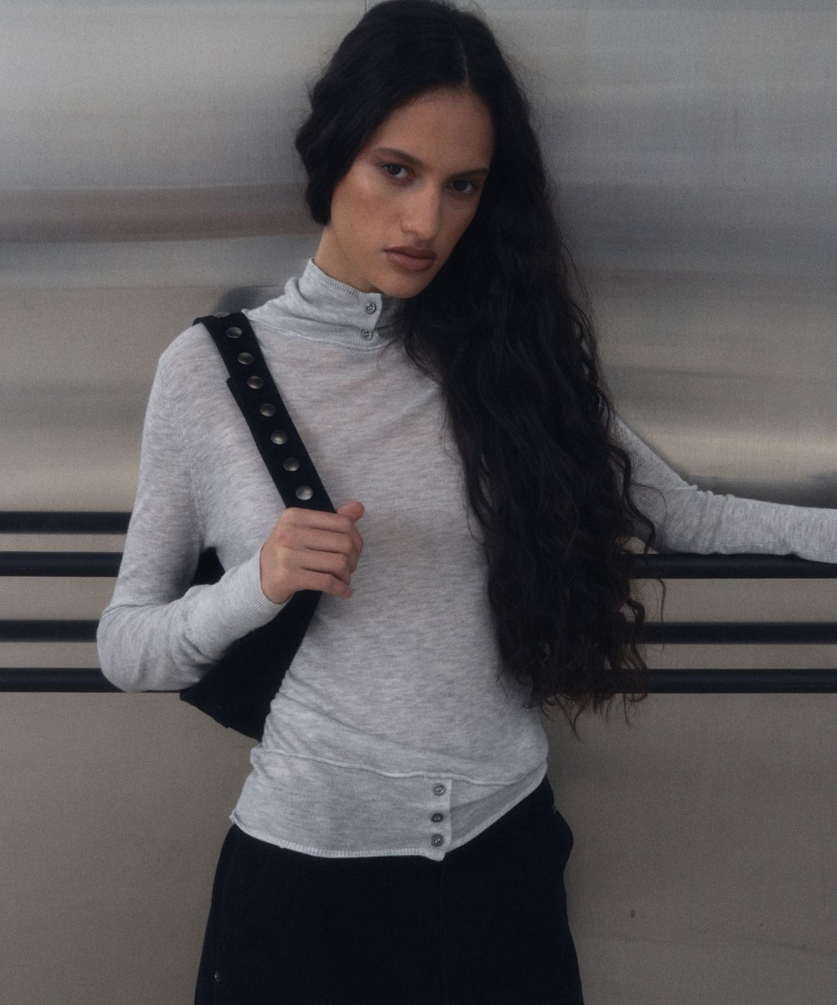 긴스키(GINSUKI) MERINO WOOL LAYER TURTLE  KNIT (GREY)