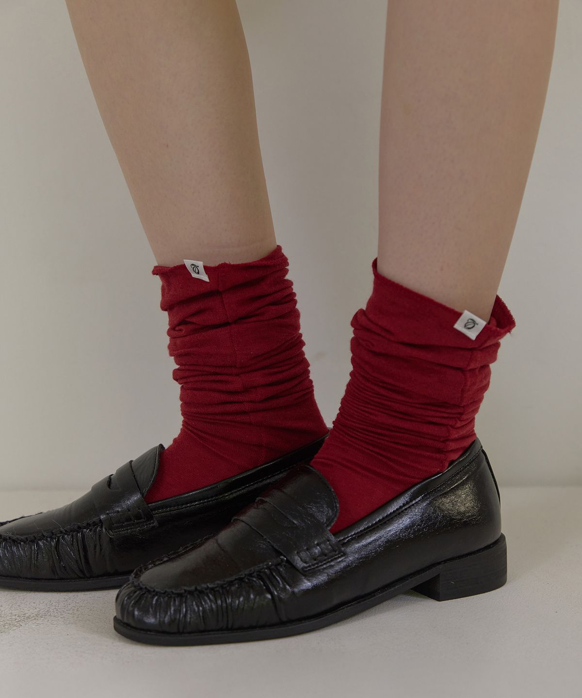 론크(LONQUE) SOLID KNEE SOCKS (4COLOR)