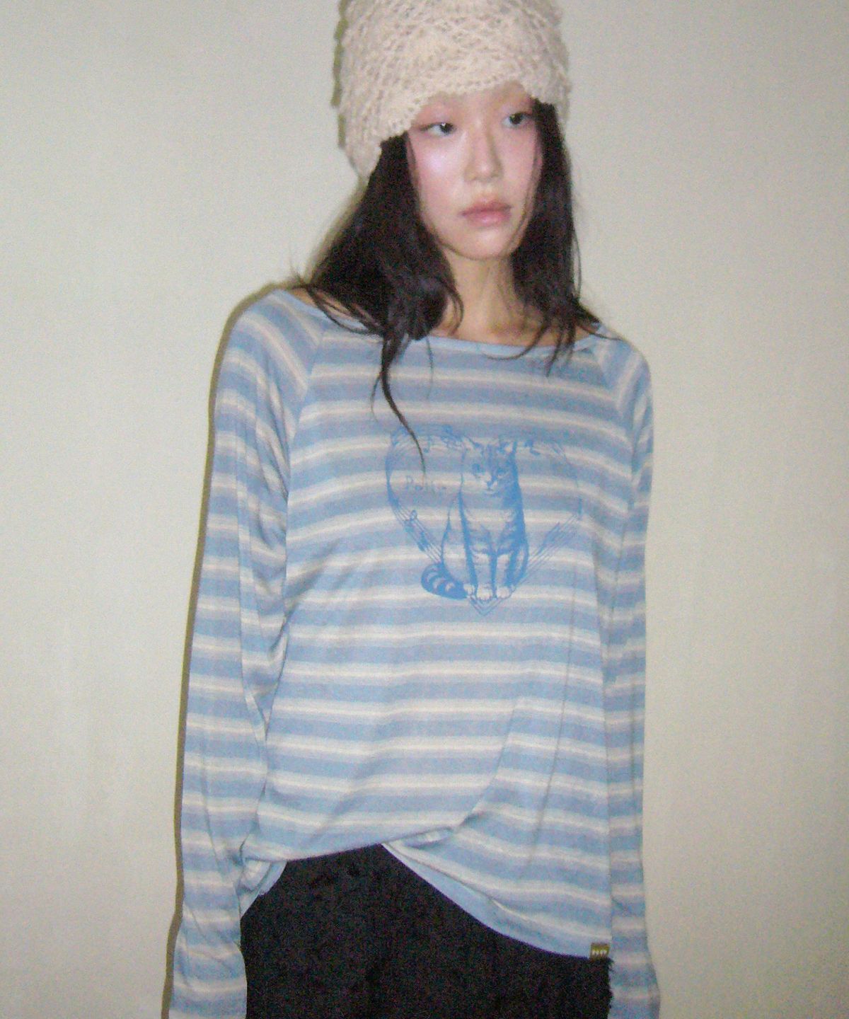 포에브(POEV) Melody Cat Raglan Top - Dusty Blue