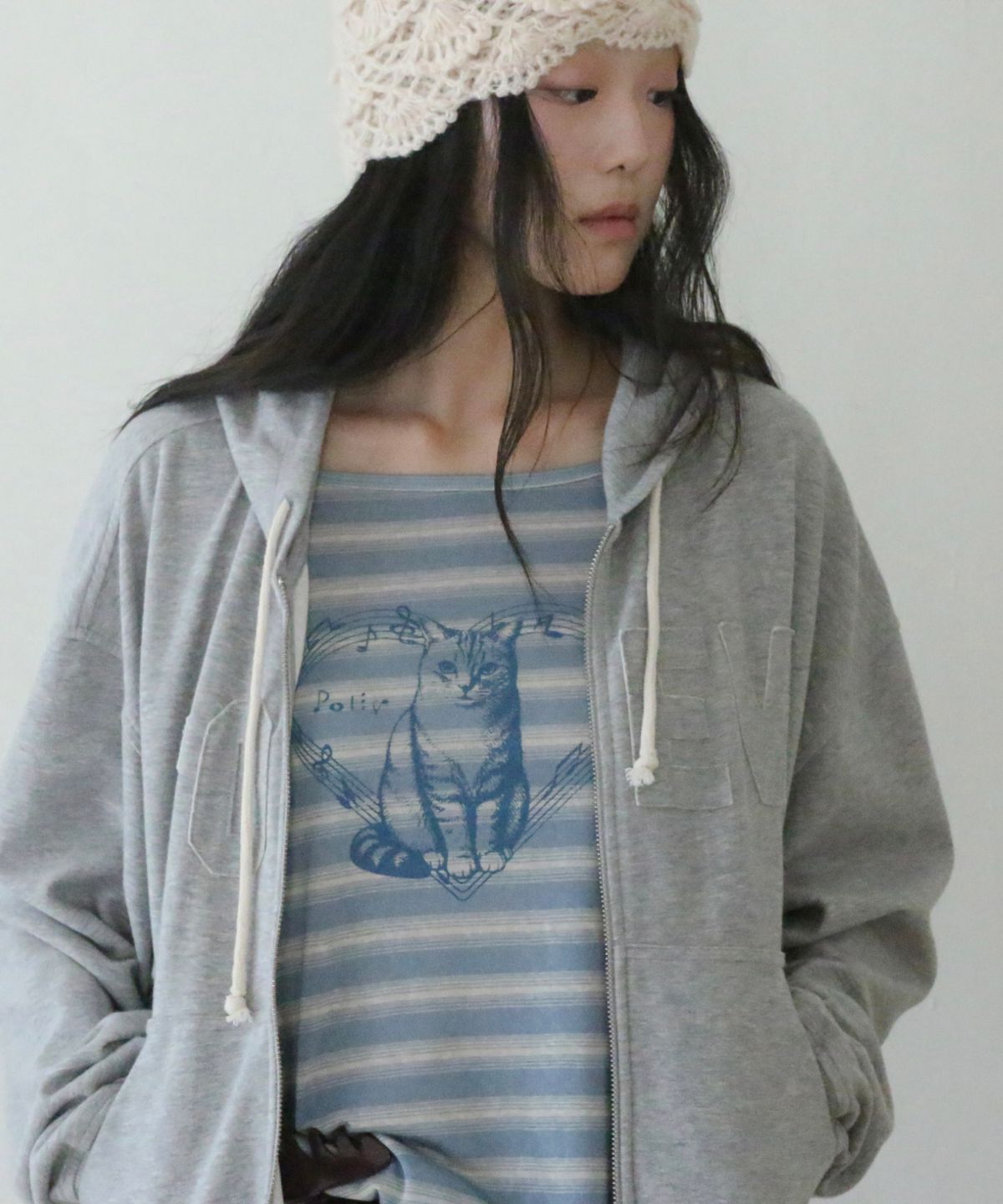 포에브(POEV) Melody Cat Raglan Top - Dusty Blue