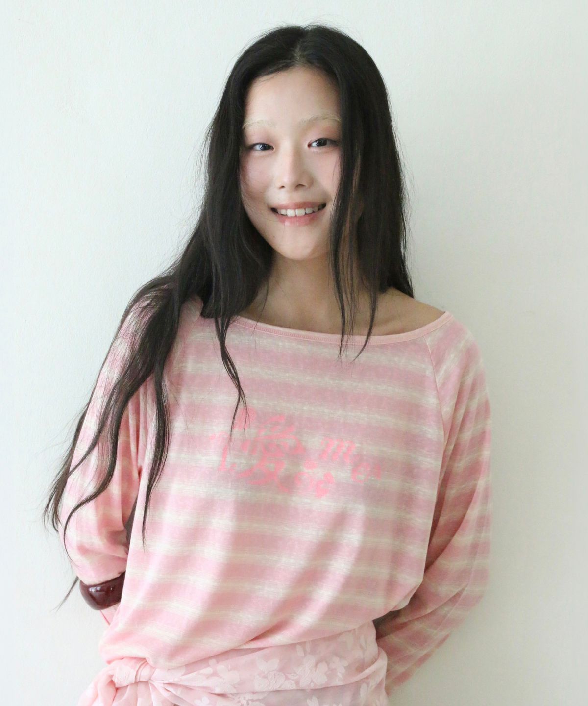 포에브(POEV) Love Letter Raglan Top - Pink