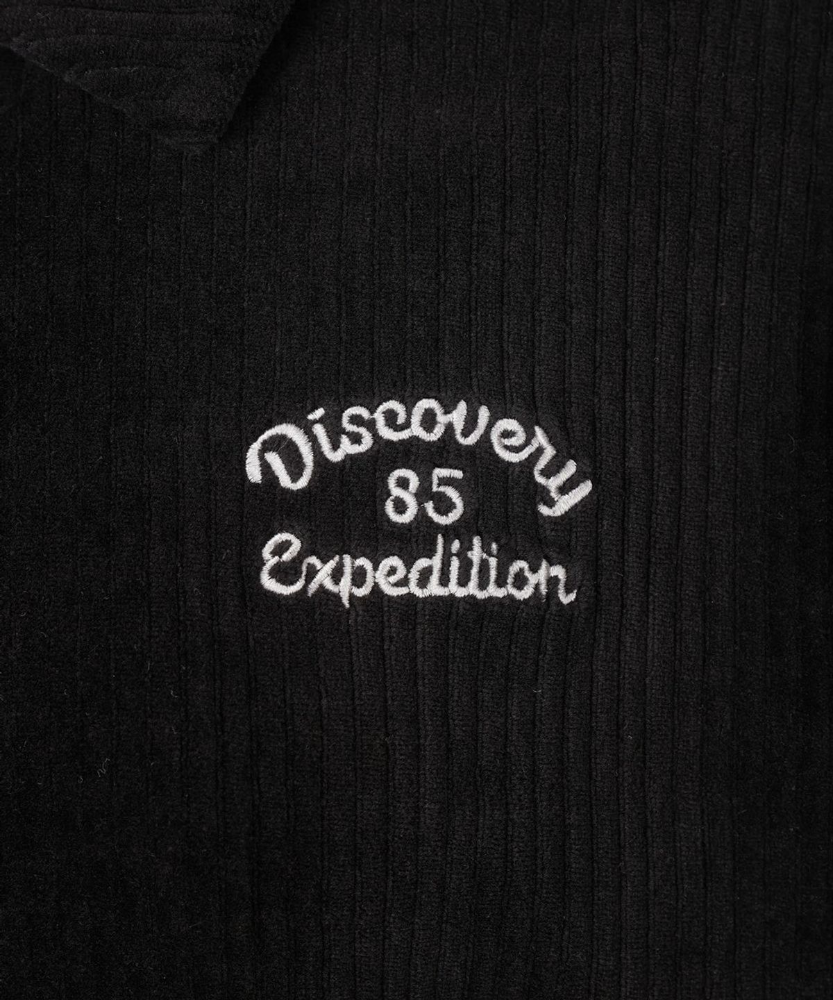 디스커버리 익스페디션(DISCOVERY EXPEDITION) 여성 코듀로이 카라 맨투맨 (BLACK)