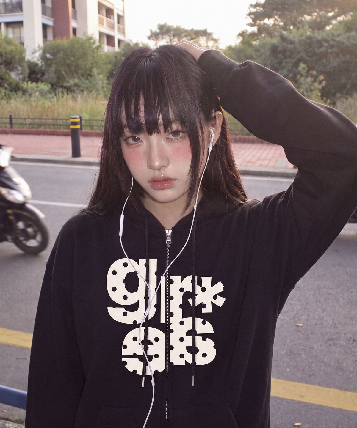 그레이버(GRAVER) [UNISEX]GRAE-S DOT 후드집업_Black