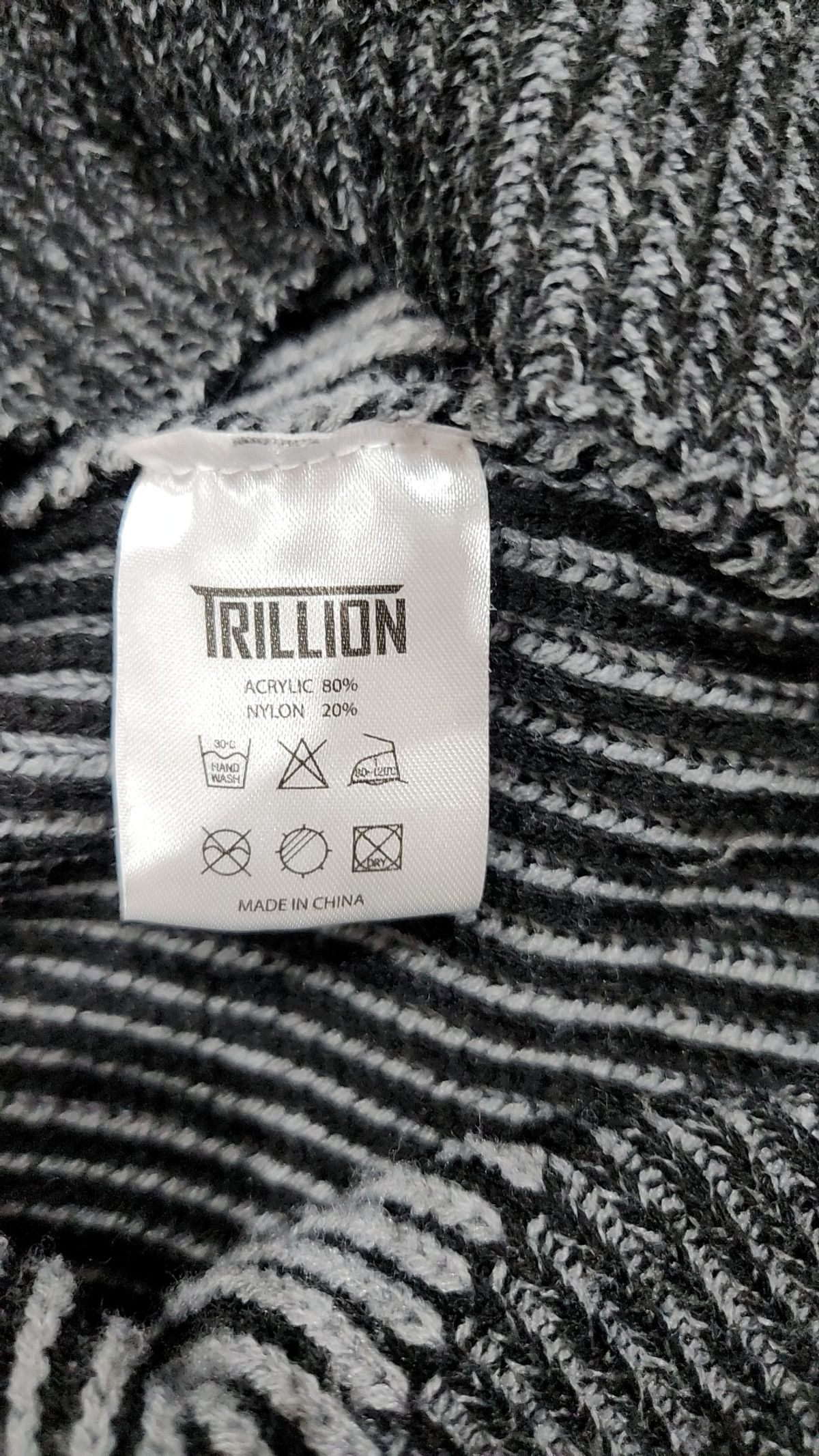 트릴리온(TRILLION) 니트/스웨터 XL