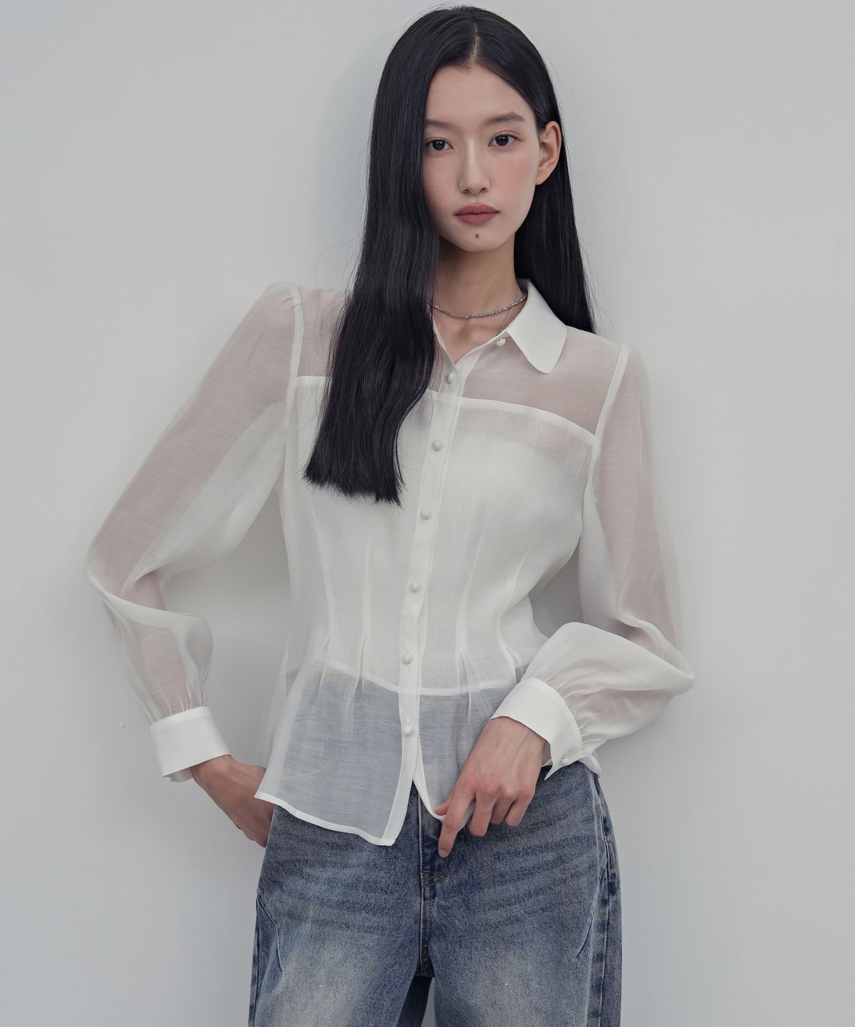 비바셔스(VIVACIOUS) 윈터 수아 시스루 롱 슬리브 블라우스_3COL