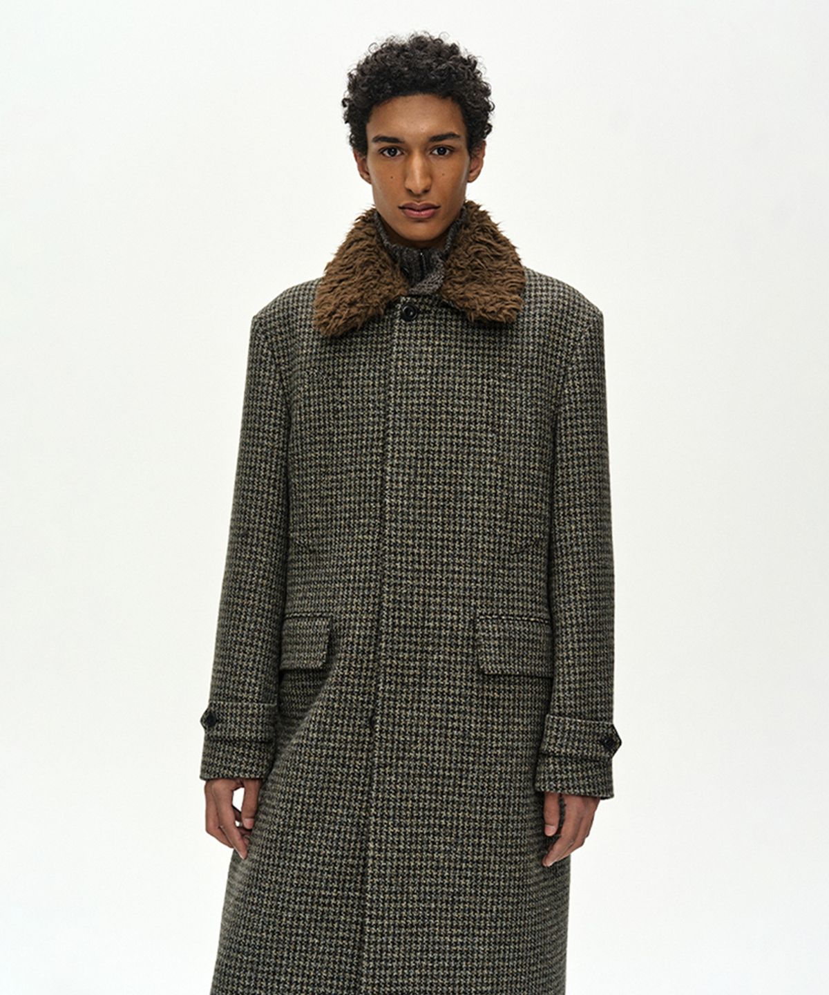 앤더슨벨(ADSB ANDERSSON BELL) DETACHABLE FUR COLLAR CHESTERFIELD TWEED COAT (DARK GREEN)