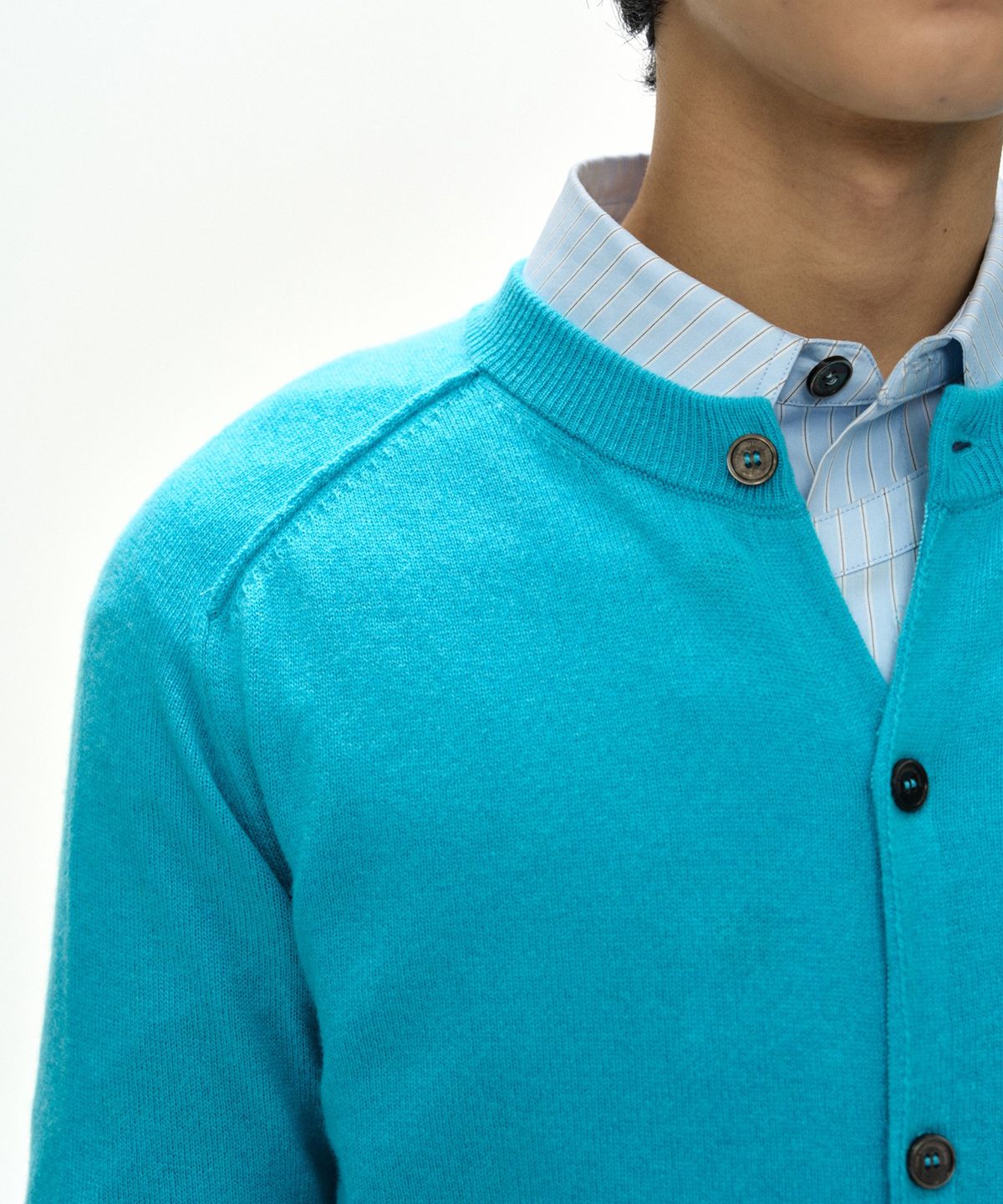 앤더슨벨(ADSB ANDERSSON BELL) SHANE CASHMERE CREW-NECK CARDIGAN (BLUE)