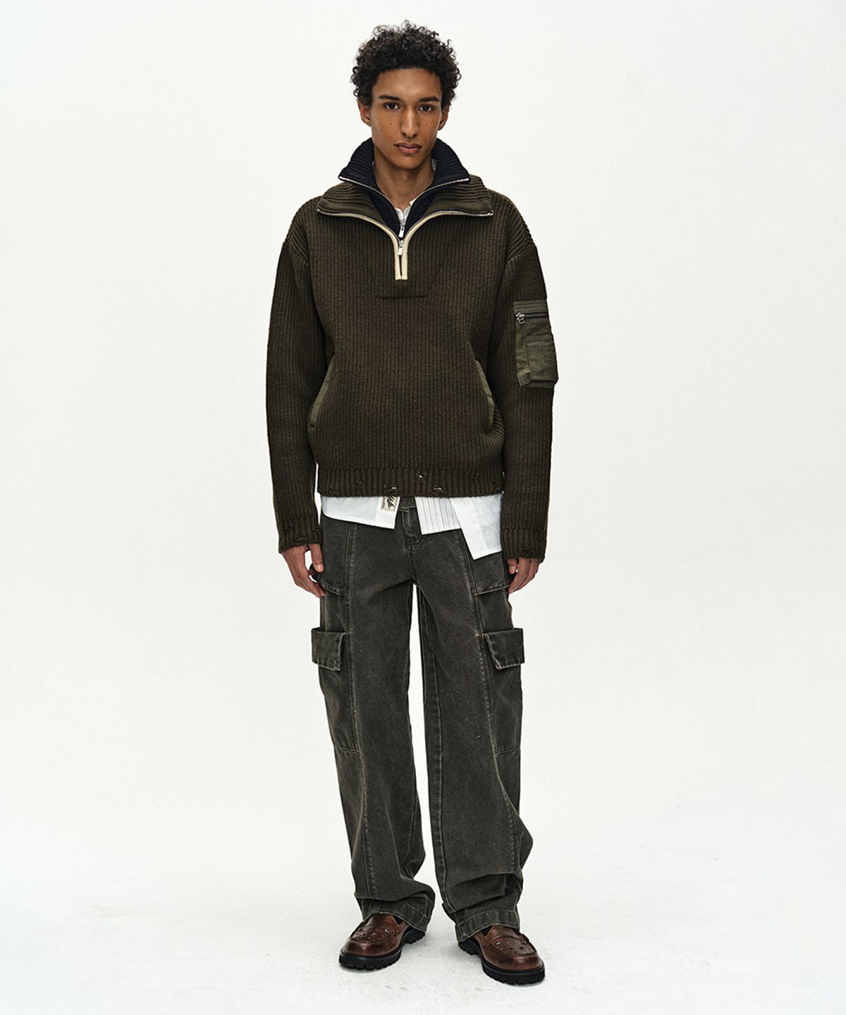 앤더슨벨(ADSB ANDERSSON BELL) DOUBLE LAYERED QUARTER ZIP-UP SWEATER (KHAKI/BLACK)