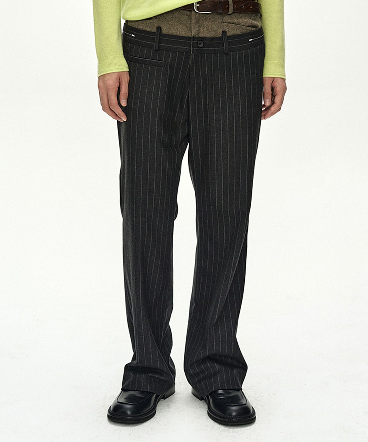 앤더슨벨(ADSB ANDERSSON BELL) DOUBLE WAIST STRIPE WOOL TROUSERS (DARK GREY/BEIGE)