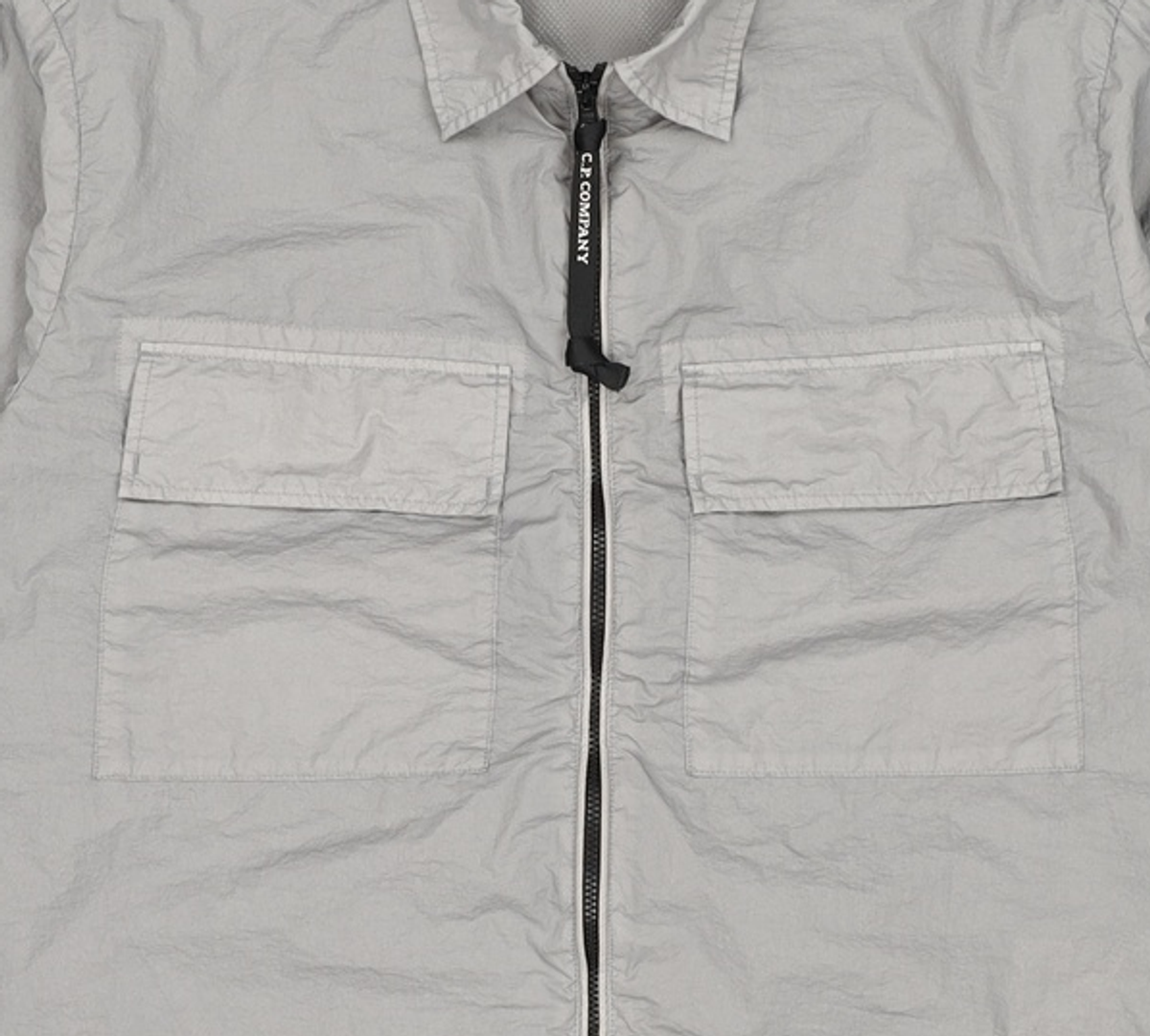 씨피 컴퍼니(CP Company) 남성 렌즈 와펜 테일러 L 지퍼 셔츠 - 그리핀 그레이 / 12CMSH141A005783G937 L