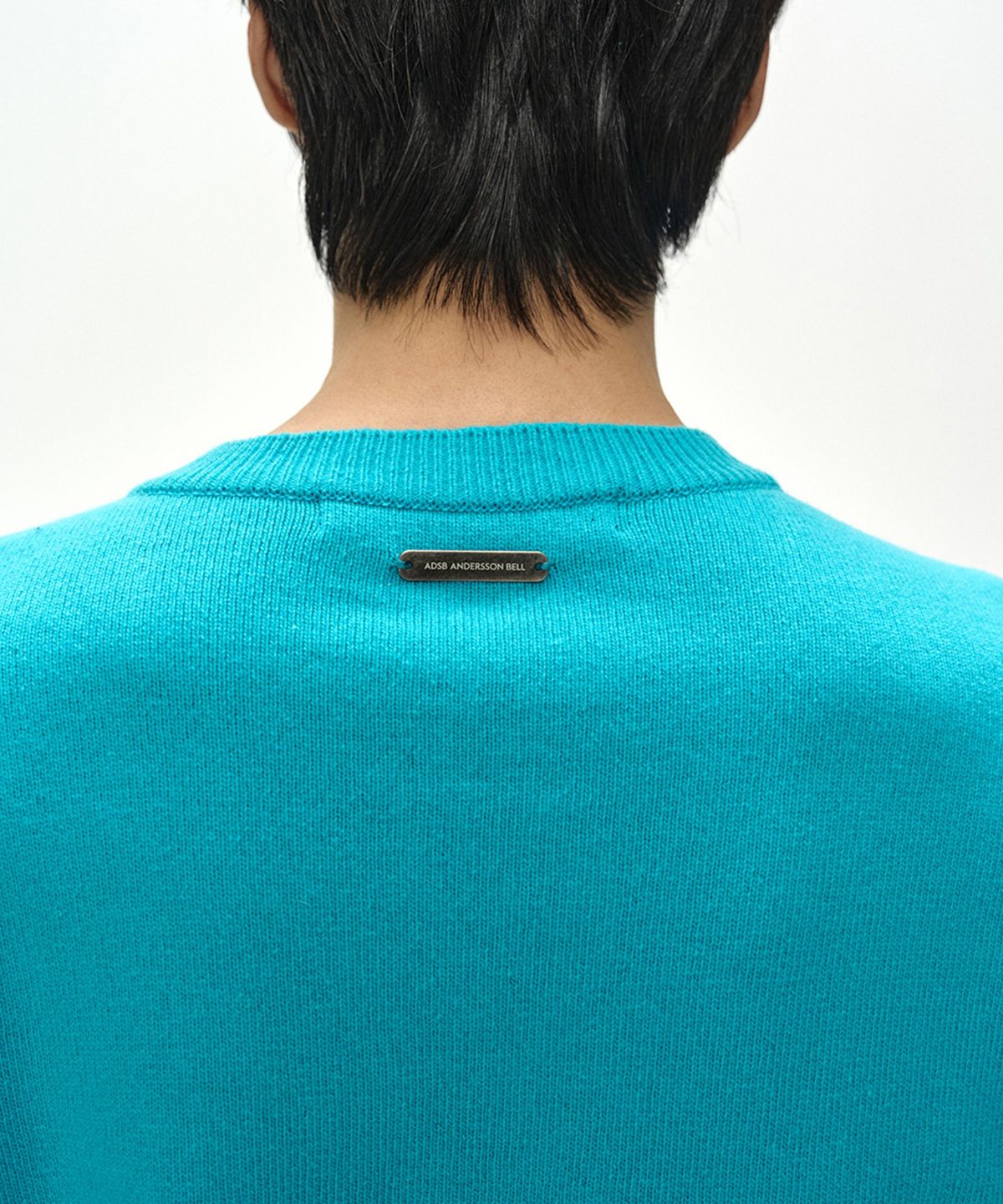 앤더슨벨(ADSB ANDERSSON BELL) UNISEX LAYERED V-NECK SWEATER (SKY BLUE)