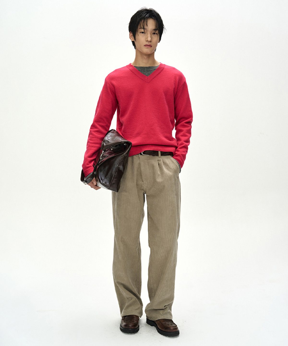 앤더슨벨(ADSB ANDERSSON BELL) UNISEX LAYERED V-NECK SWEATER (MAGENTA)