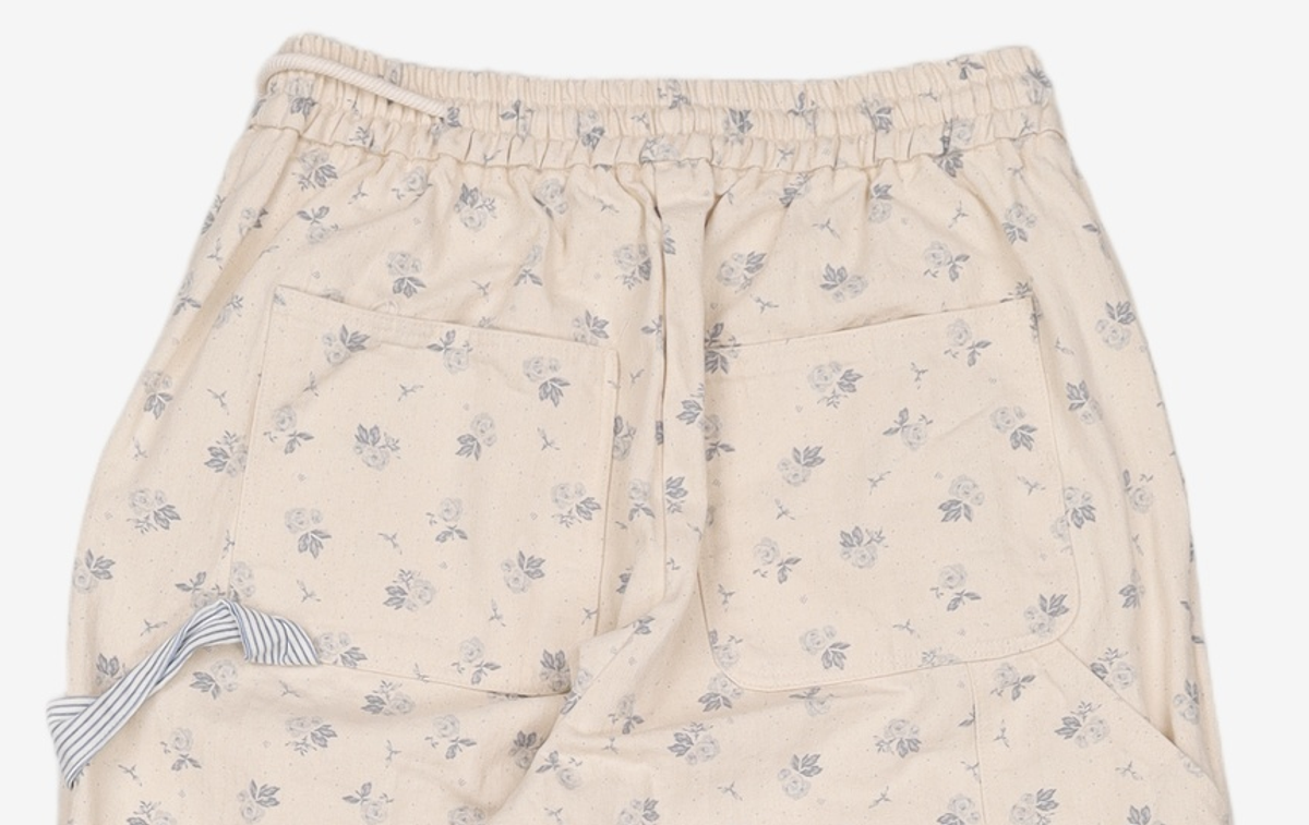 오헤시오(OHESHIO) FLORAL CARPENTER PANTS, CREAM FREE